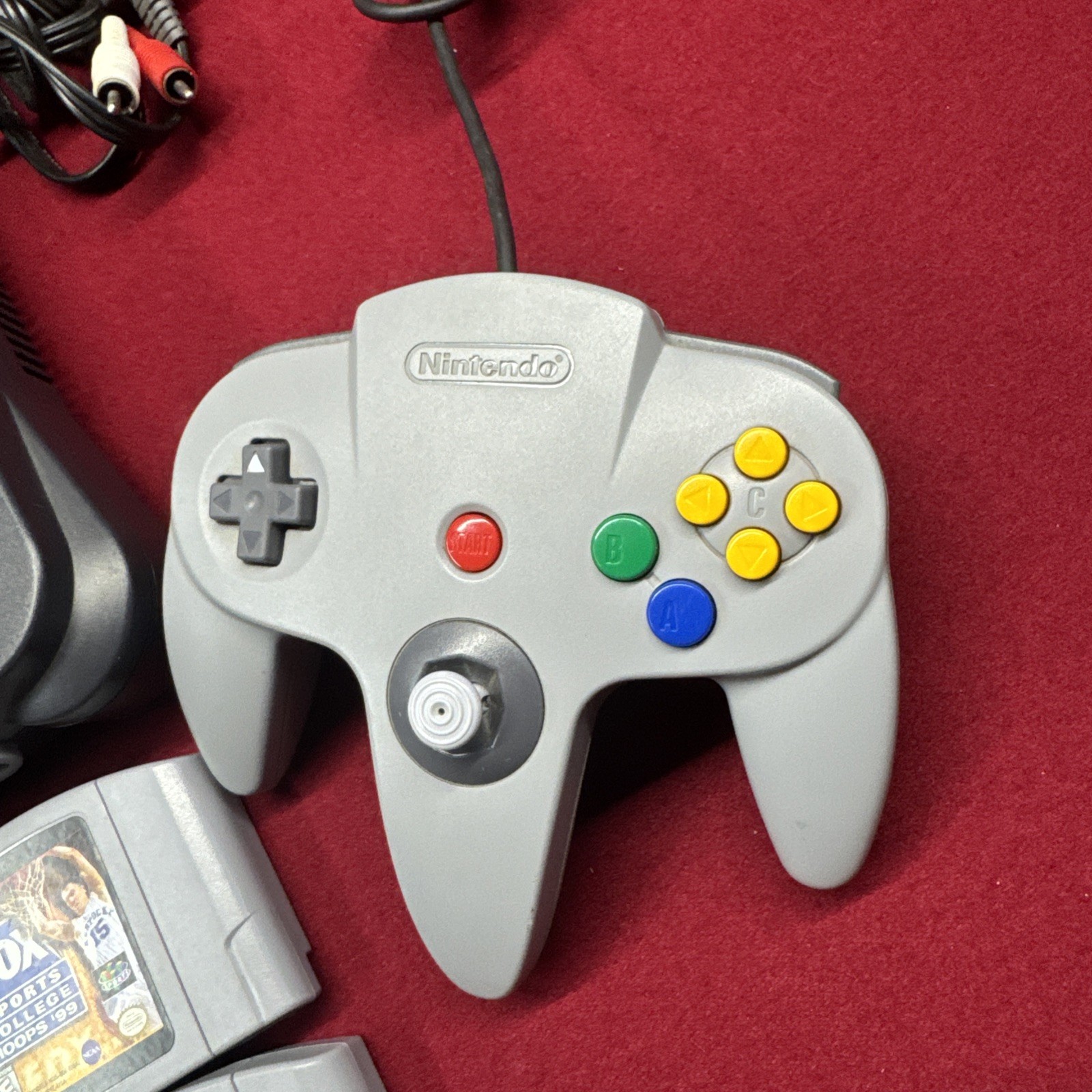 N64 Console Bundle Nintendo 64: Mario Kart 64 + 3 More Games. Tight Sticks. OEM