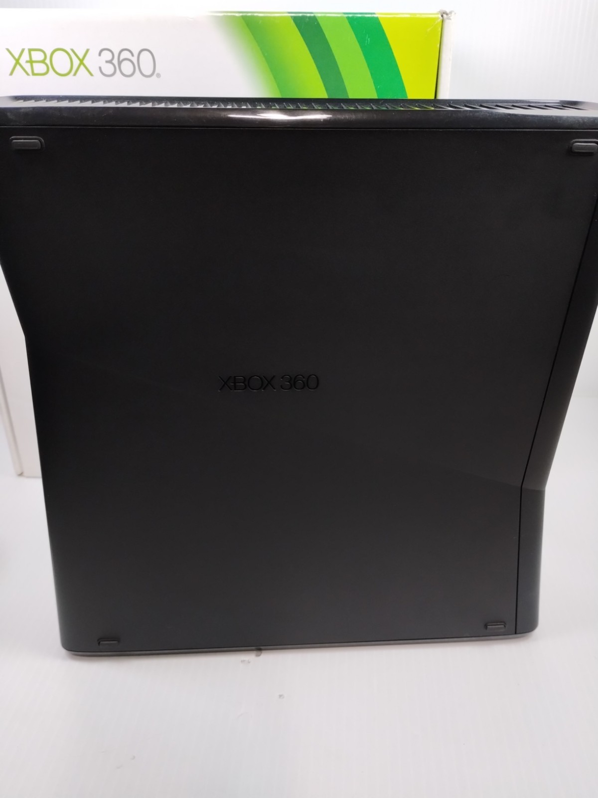 Xbox 360 S 4GB Microsoft 1439 Video Game System in Box W 250g Hard Drive Works