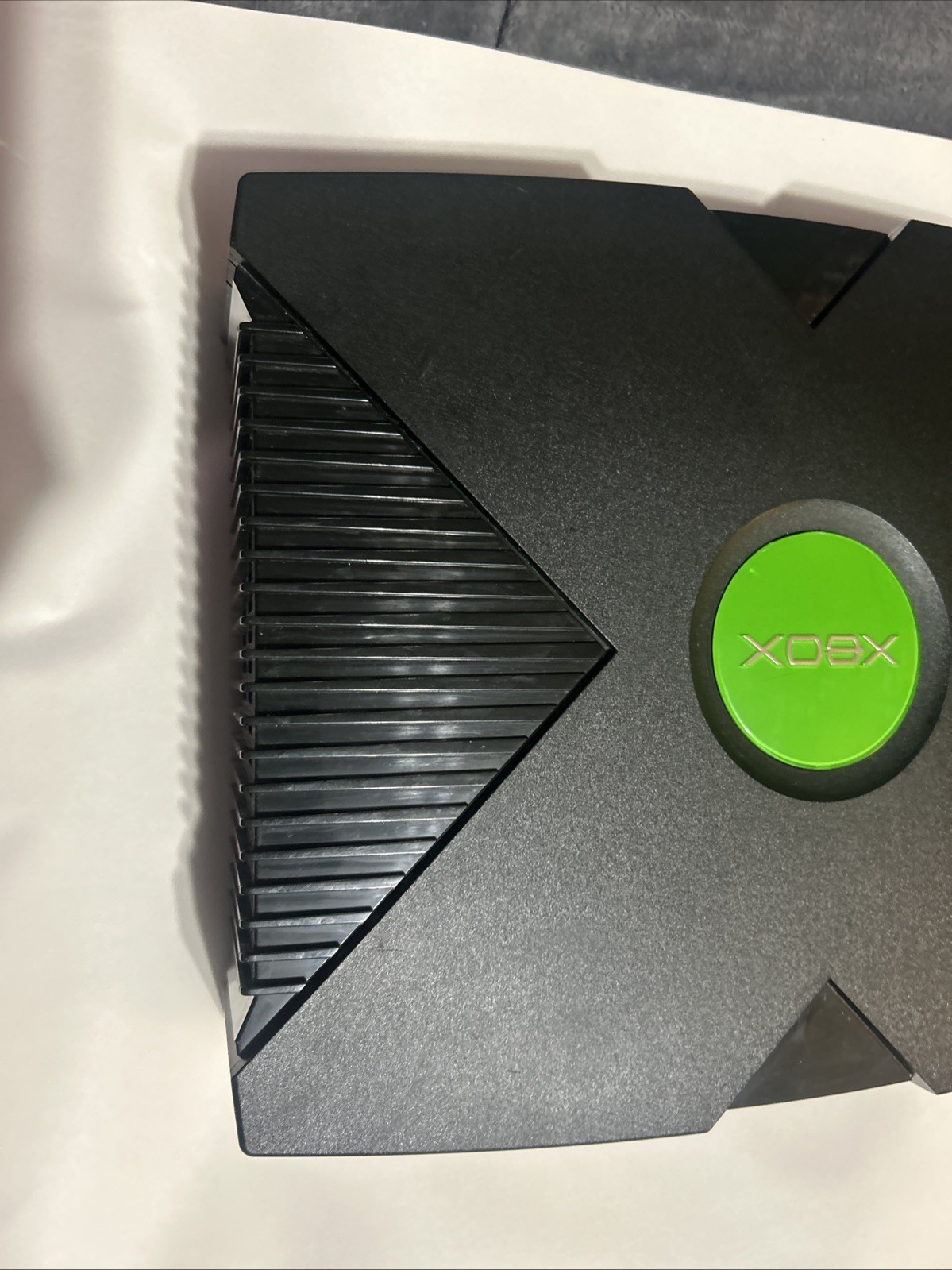 Original Xbox Great Condition Comes With Controller And Game. Don’t Have Tv Ar.￼