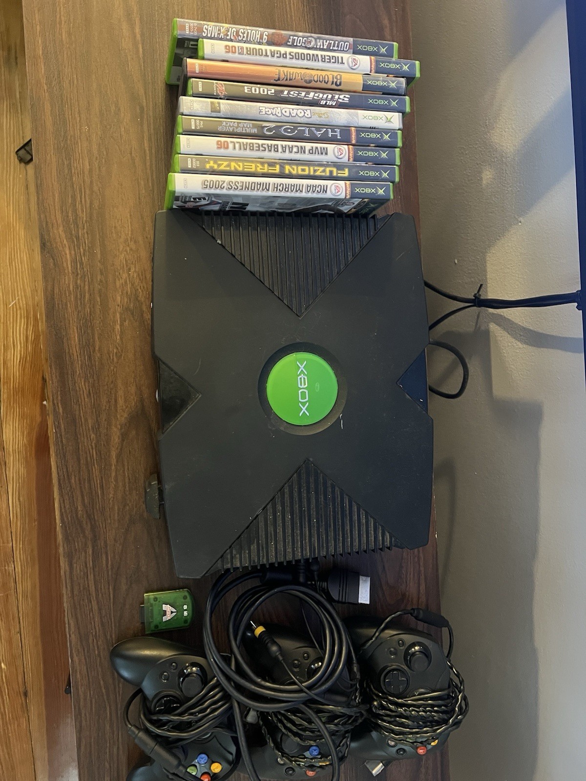 Original Microsoft XBOX Console w/ 3 Controllers, 7 Games, Memory Card, Cords