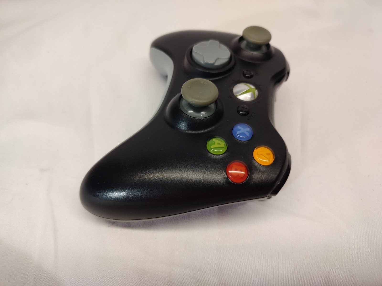 Microsoft Xbox 360 S Slim Model 1439 – Console & Kinect Bundle 4GB Tested