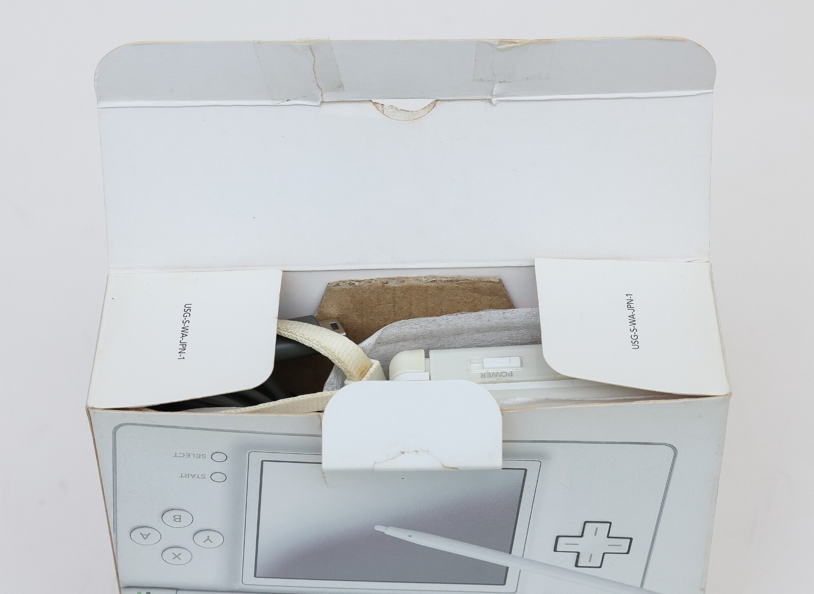 Nintendo DS Lite NDSL Crystal White USG-001 For Taiwan Only Release – No Battery