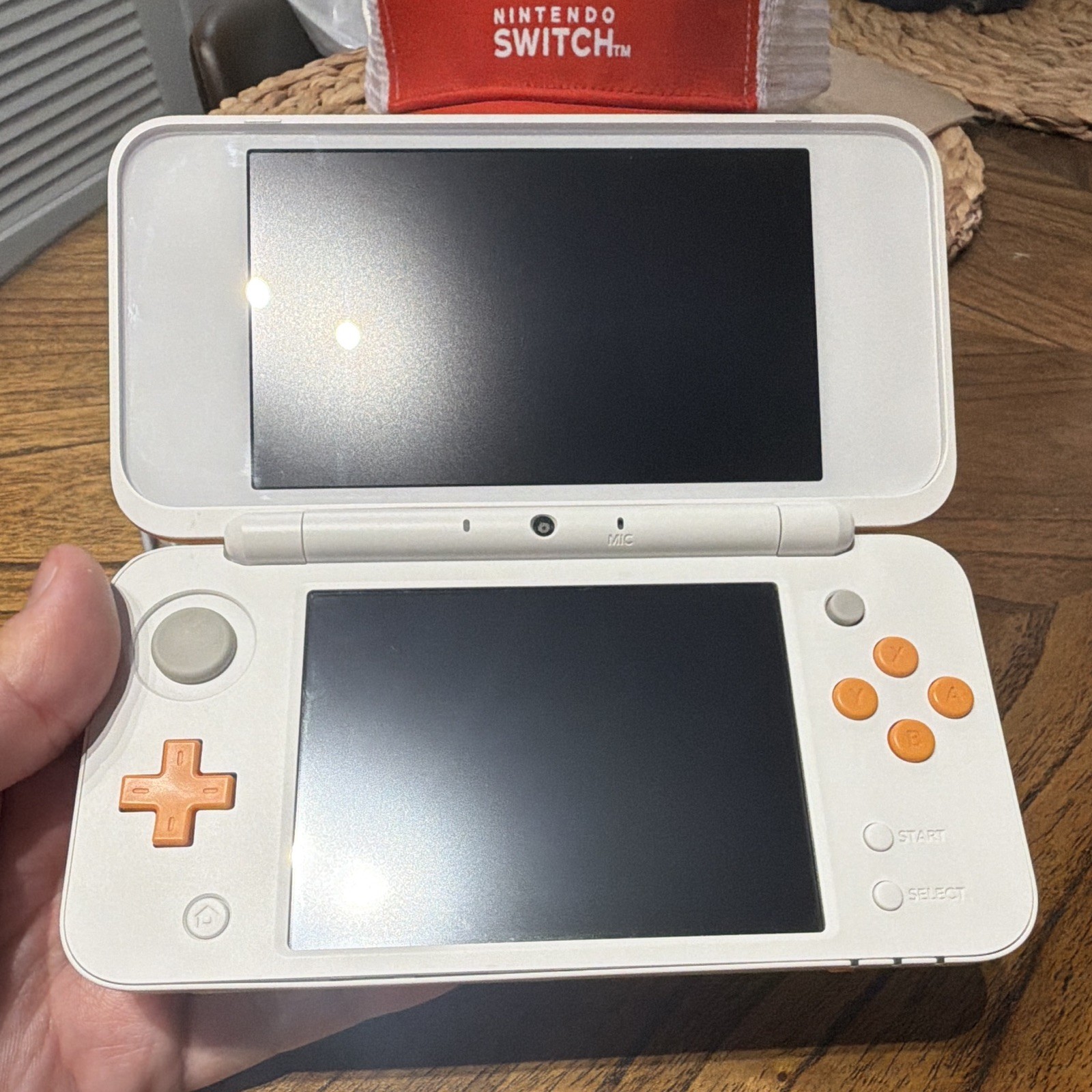 Nintendo 2DS XL White/Orange – Region Free w/ Charger +128GB Micro SD – Tested