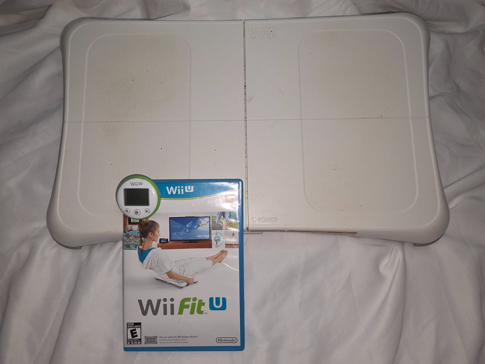 Nintendo Wii U 32GB Black Deluxe Console Bundle – 5 Games & Wii Fit Bundle -READ