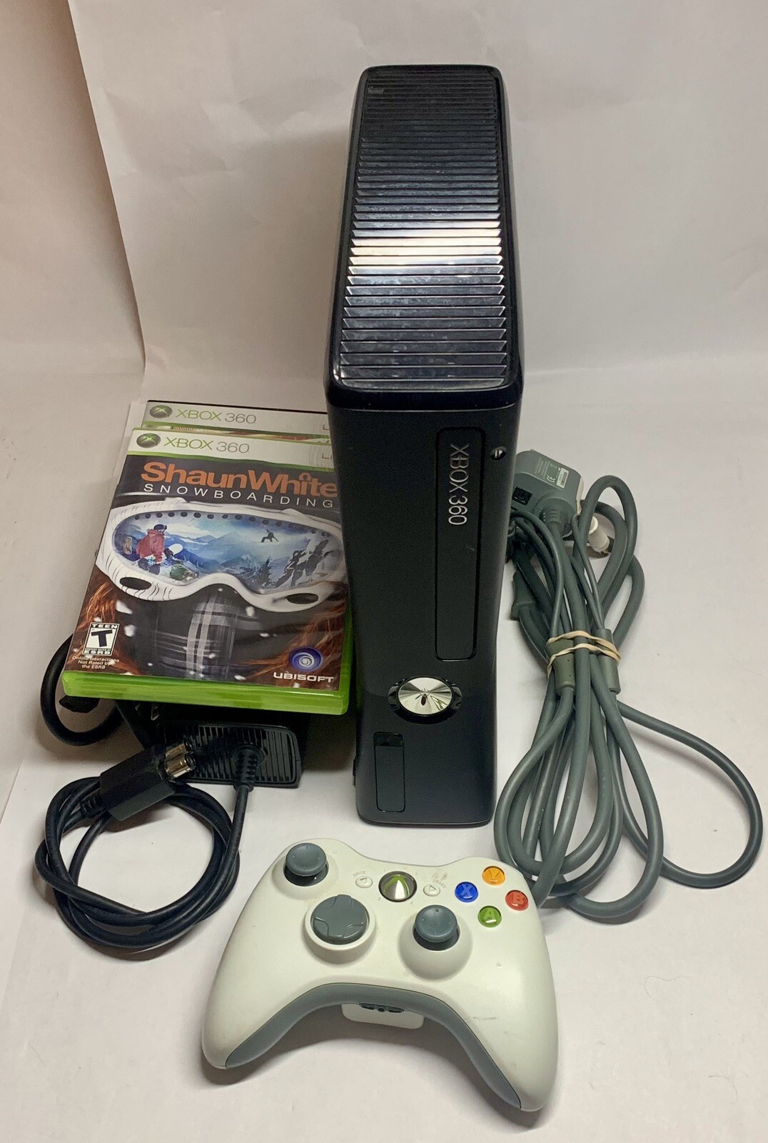 Microsoft Xbox 360 Slim 250GB Black Console Kinect Tested Working + Games
