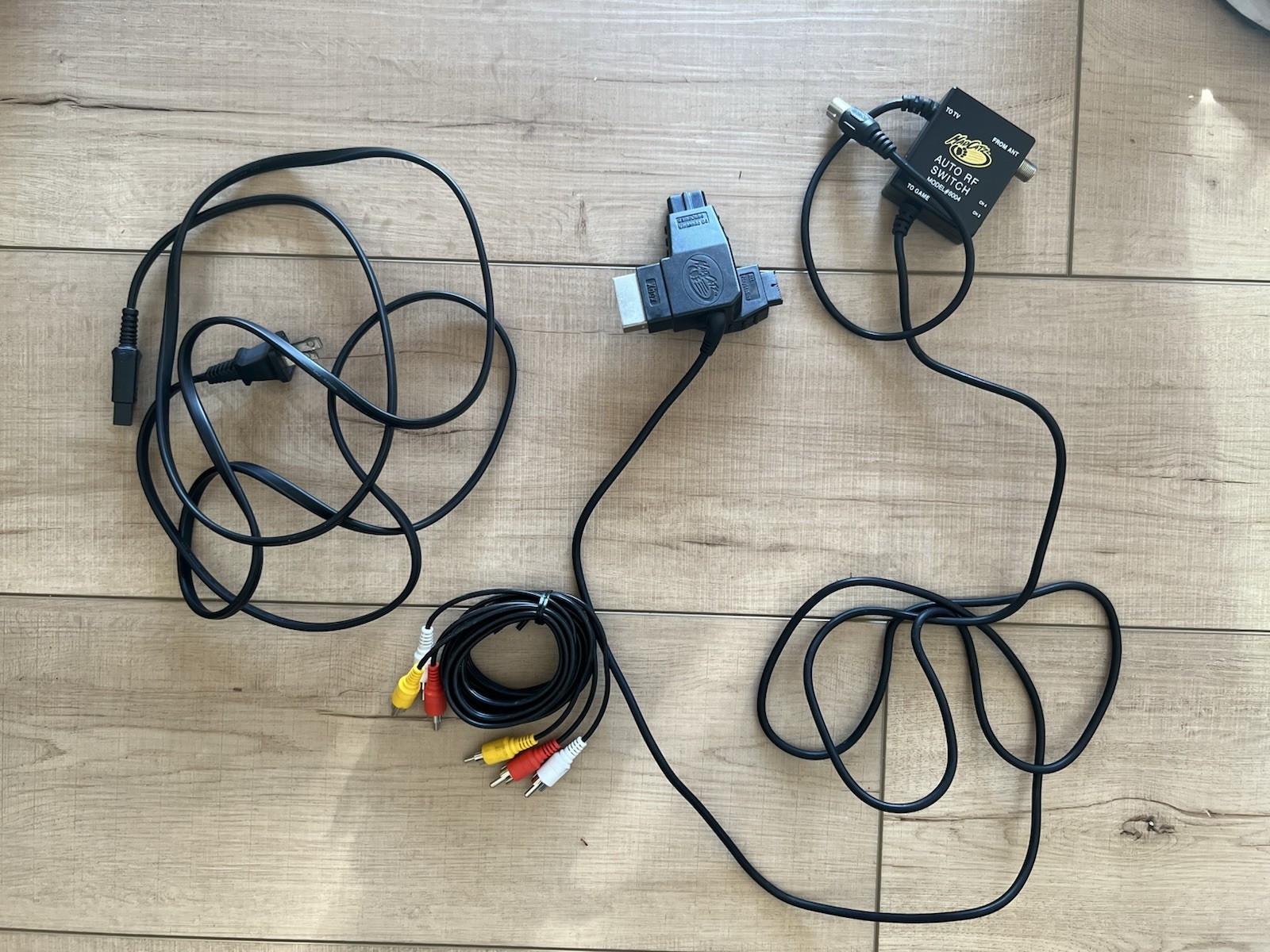 Sony PlayStation 2 PS2 Bundle. Tested. 4 Controllers, 2 Memory Cards & Games.