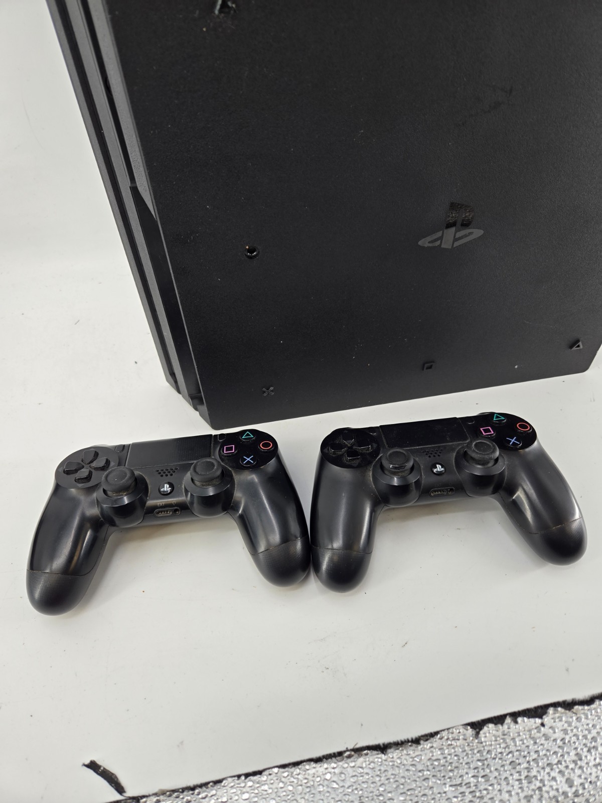 Sony PlayStation 4 Pro CUH-7215B 1TB PS4 Pro Black Console w/ 2 Controllers