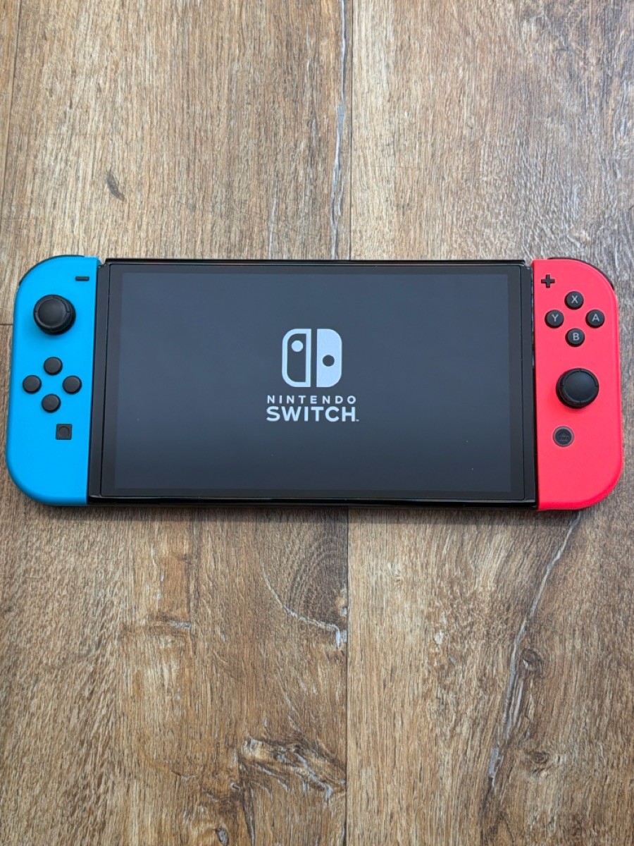 NINTENDO SWITCH HANDHELD – OLED – HEG-001 (SBL012484)