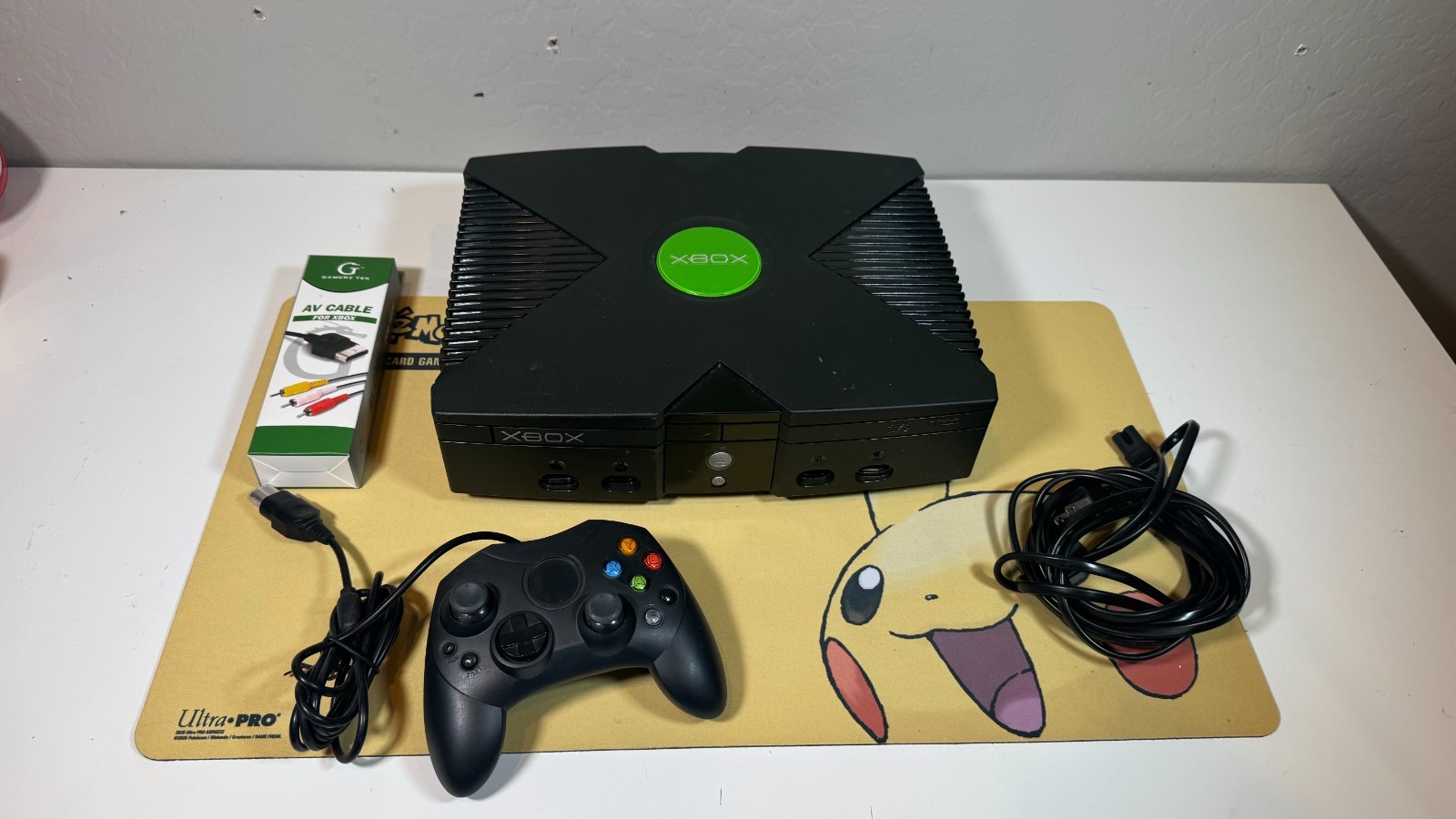 ORIGINAL XBOX with third party controller, NEW AV and power