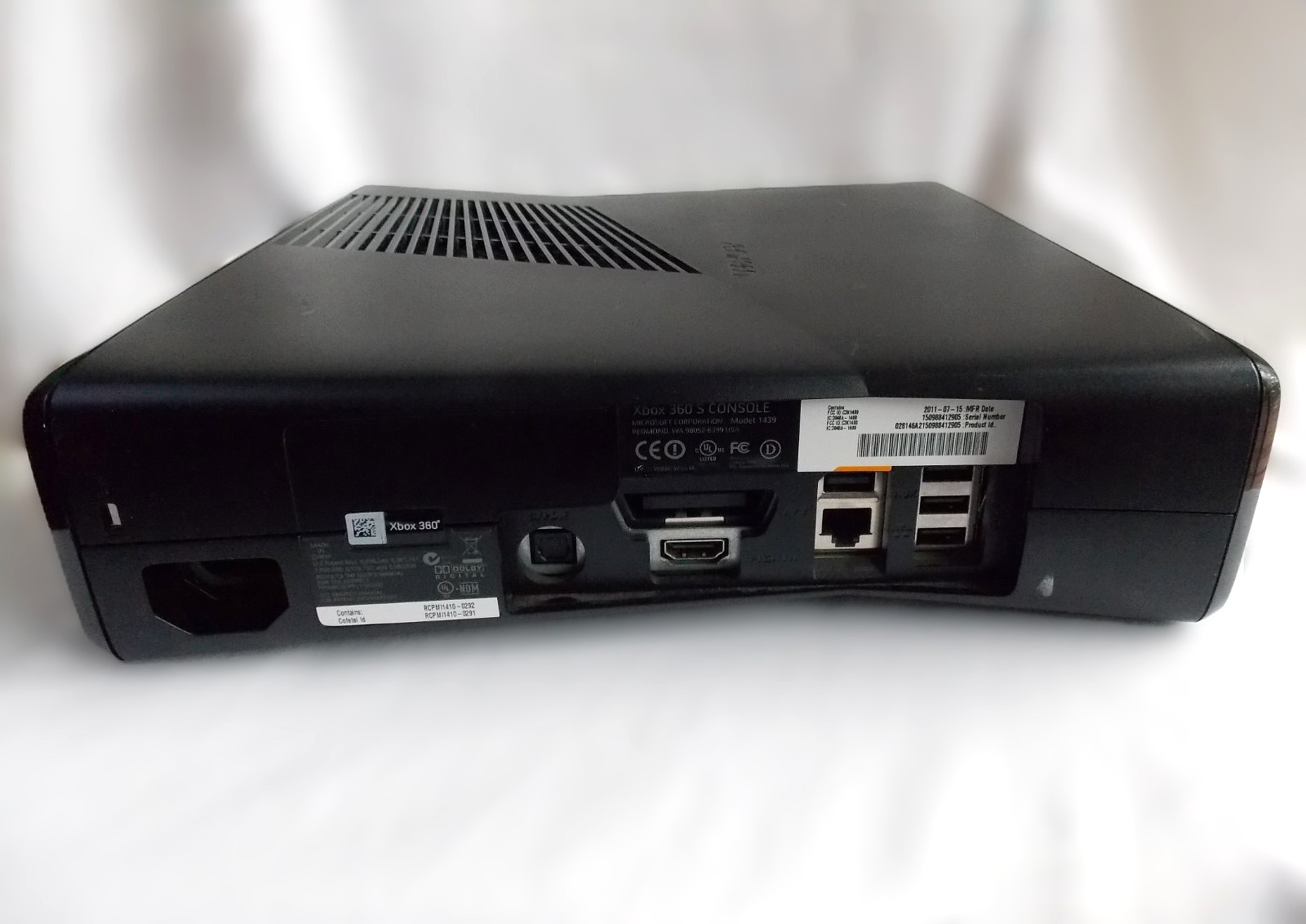 Xbox 360 S 1439 w/Cords & Controller No HDD Tested and Works