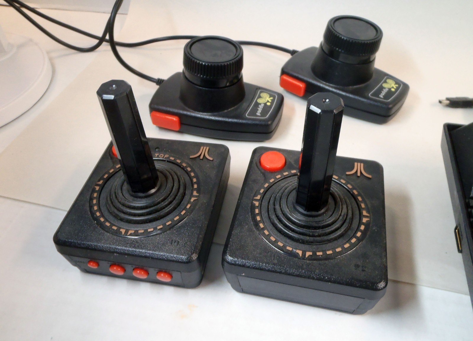 ATARI FLASHBACK 8 GOLD AR3620X Deluxe Console, Games, Paddles, Joy Sticks, Cords