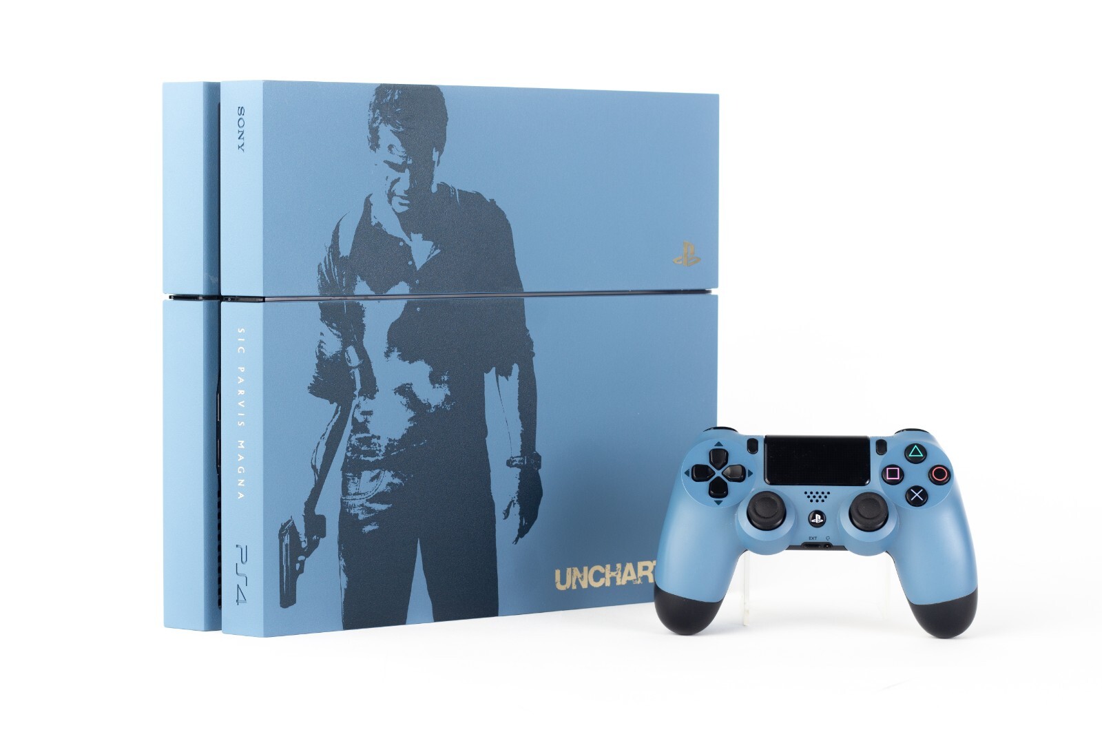 Sony PlayStation 4 Uncharted 4 Console and controller with extra games