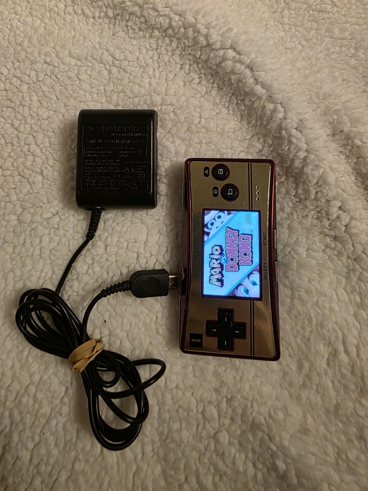 Nintendo Game Boy Micro 20th Anniversary Edition Famicom W/charger