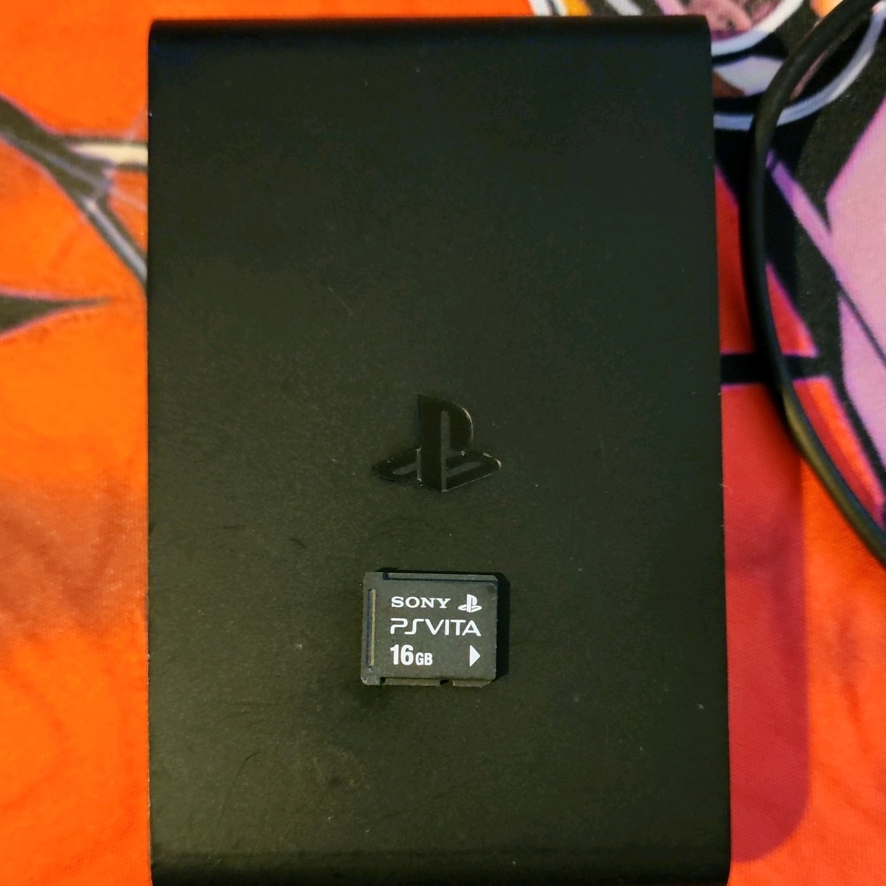 Sony PlayStation Vita TV PSTV Console System (VTE-1002) + 16GB card