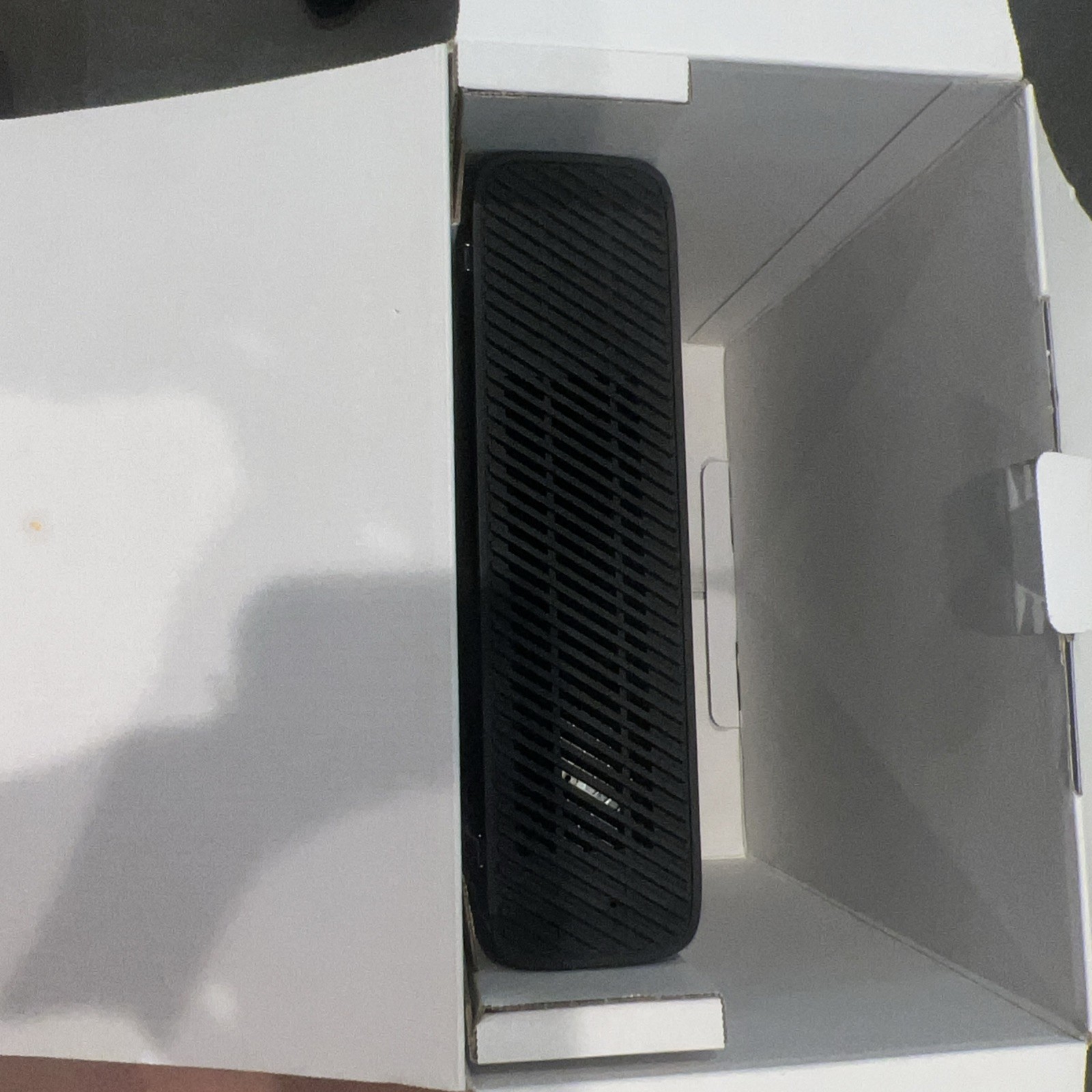 Microsoft Xbox 360 4GB/GoConsole – Black With Controller & Cables – BOX INCLUDED