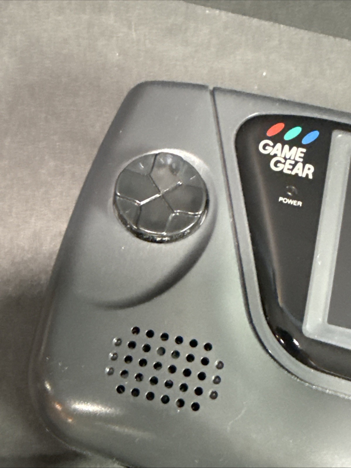 SEGA Game Gear Handheld System – For Parts – Powers Off Immediately