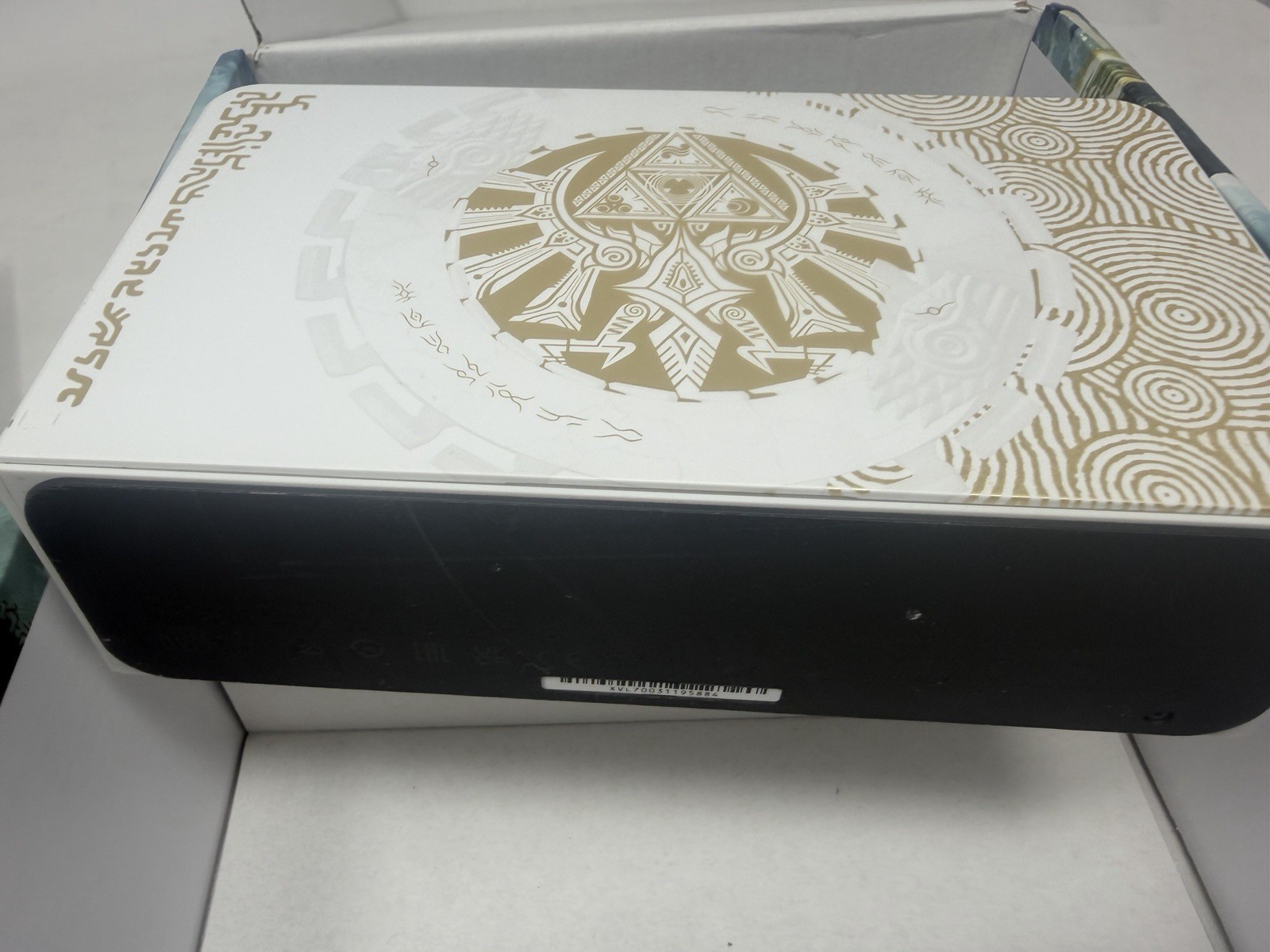 Nintendo Switch OLED Model HEG-001 The Legend of Zelda: Tears of the Kingdom CIB