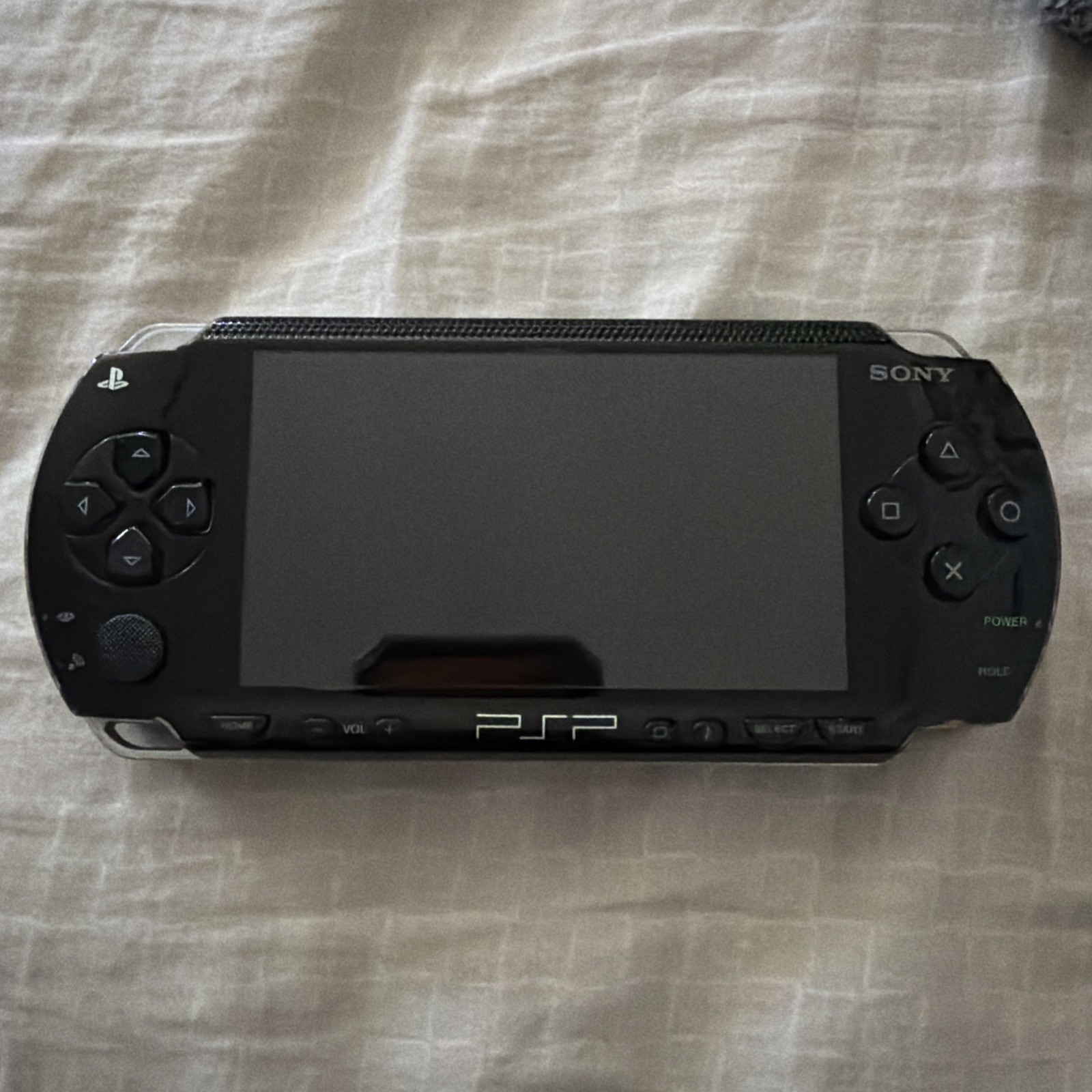 Sony PSP Handheld Console PSP-1001- For Parts & Repair – Wont Charge, Reads game
