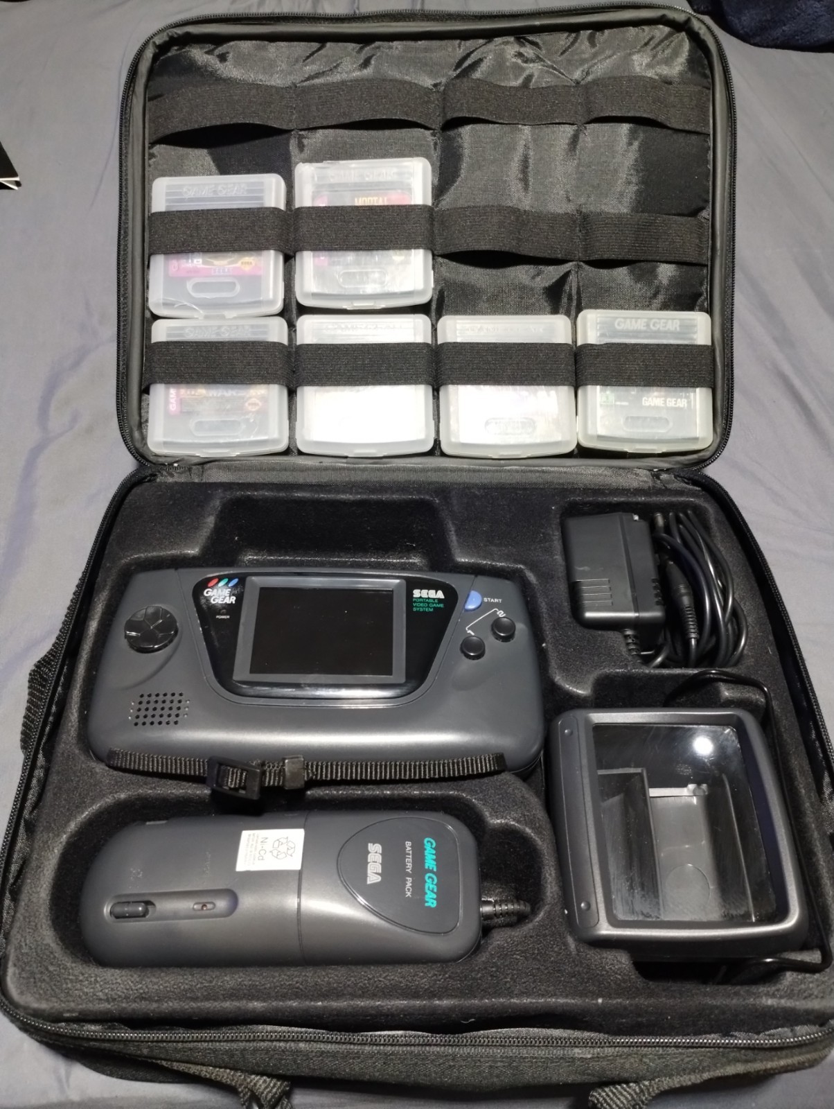 Sega Game Gear Bundle with Mega Man game.. please read description!!!!!!