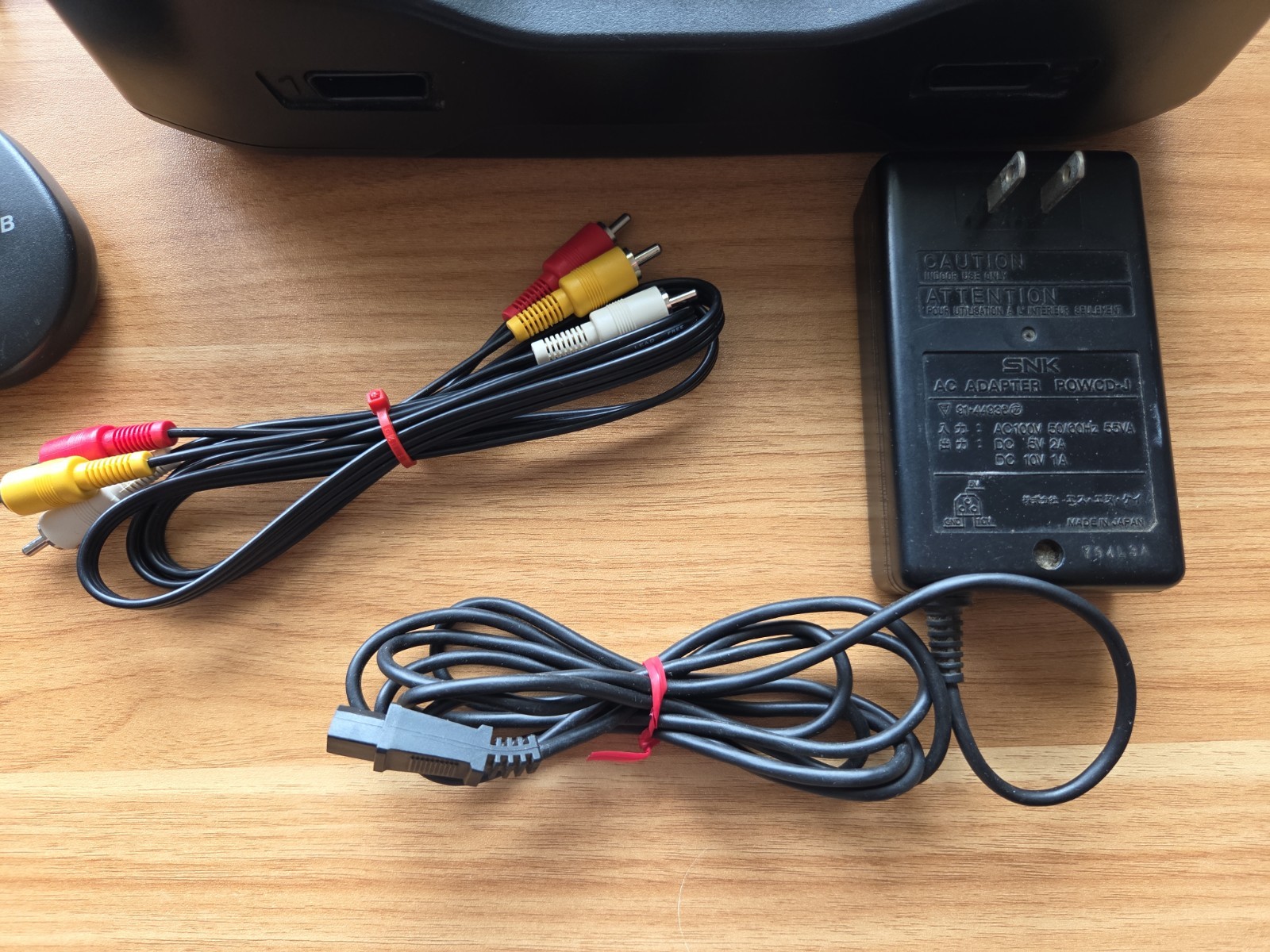 Neo Geo CD Console CD-T01 2 Controllers AC/ AV cablesTested Working US SELLER