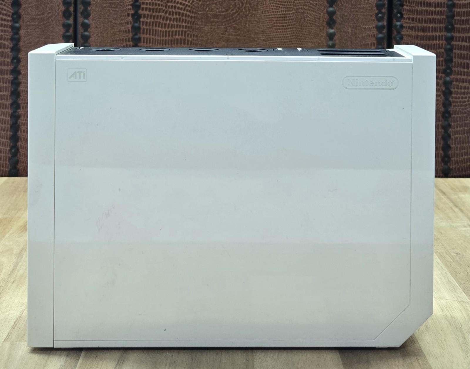 Nintendo Wii Console (RVL-101) White System Parts or Repair Only .