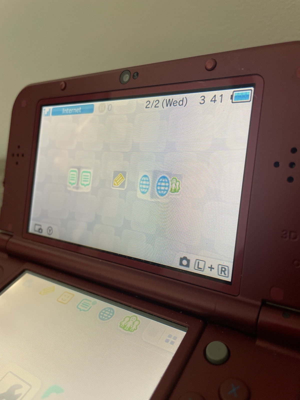 “NEW” NINTENDO 3DS XL METALLIC RED (RED-001) HANDHELD CONSOLE- USED.