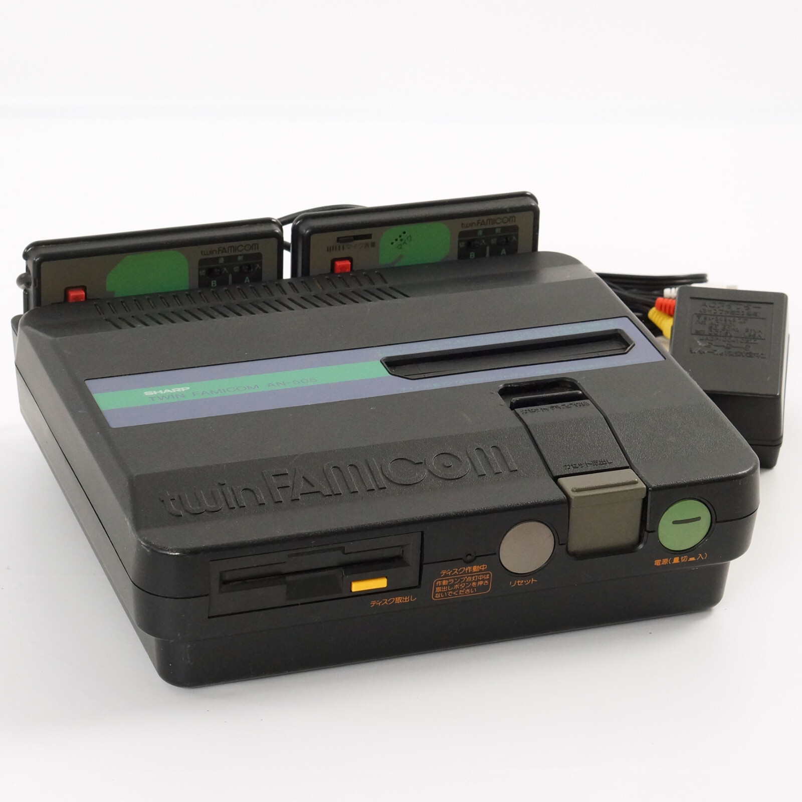 TWIN FAMICOM Console AN-505BK Tested System New Rubber Belt SHARP 419068