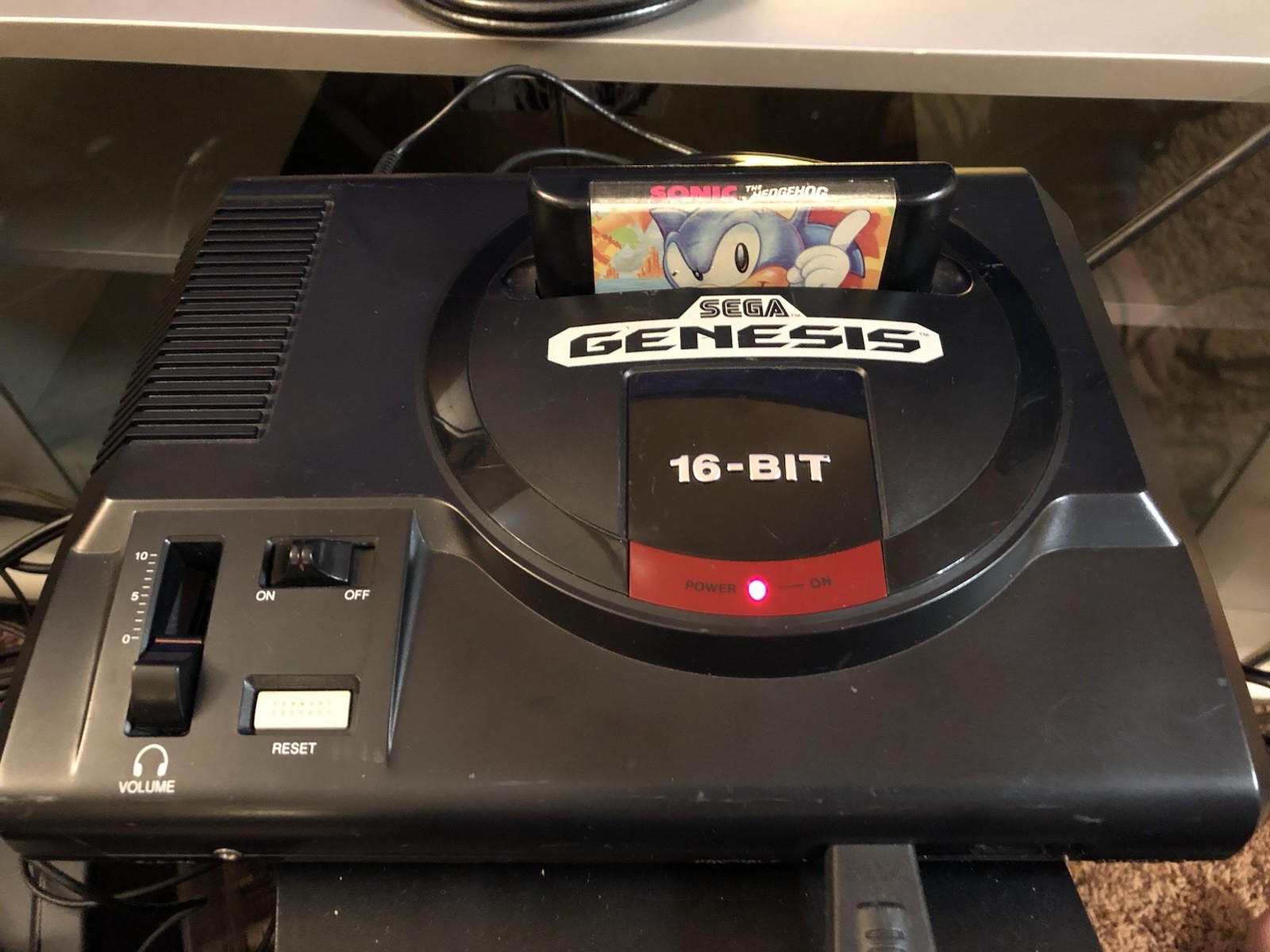 SEGA Genesis 16-Bit Console Bundle 2 Controllers Sonic 2 (Case/Manual)