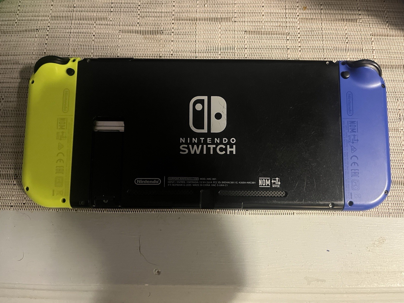 Nintendo Switch V1 Game Console Black/Neon Yellow