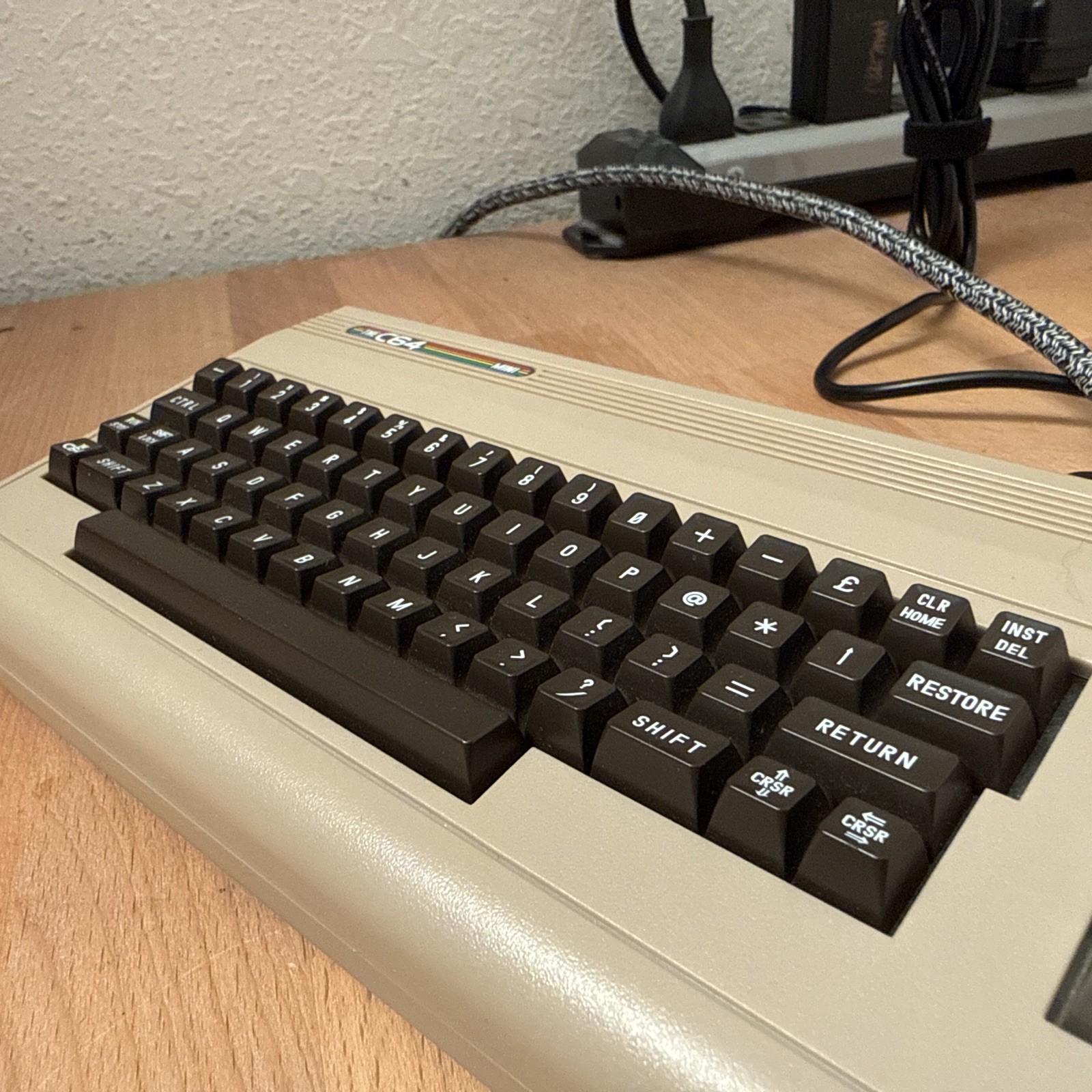 Commodore C64 Mini RGL001 Retro Gaming Console Tested Working
