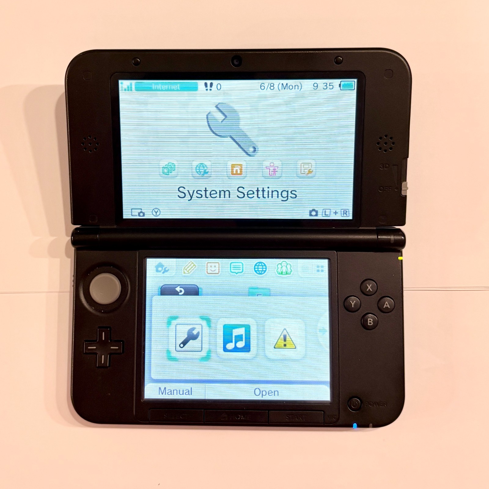 Nintendo 3DS XL Handheld System – Blue/Black