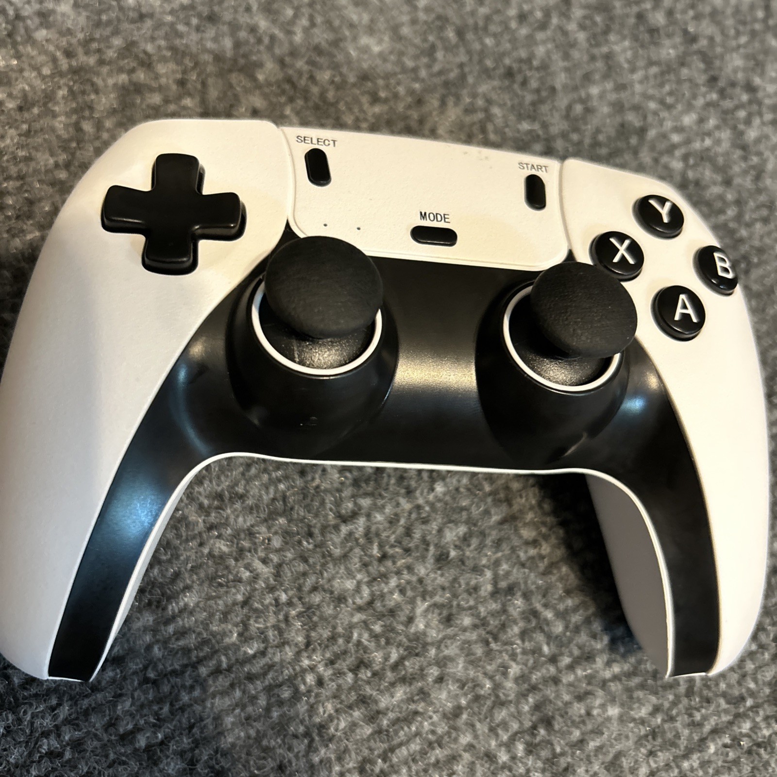 2.4G Wireless Lite – 4K Ultra HD Game Stick Pro Controller Preowned Tested