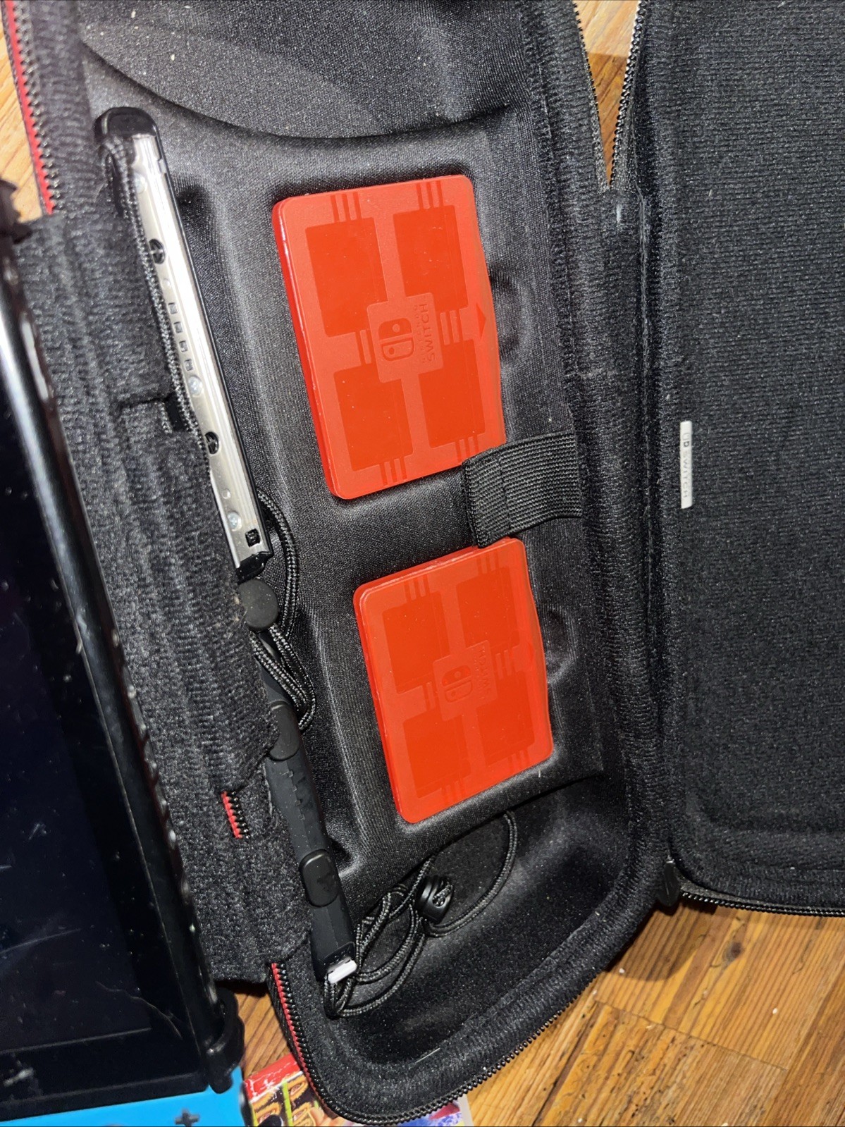 Nintendo Switch V1 HAC-001 Bundle Controllers Dock Cords