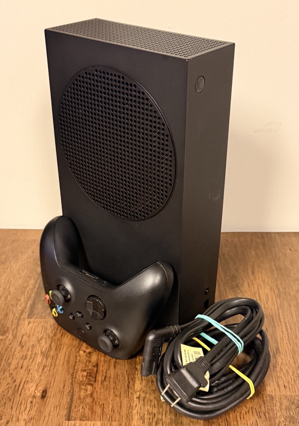 Xbox Series S 1 TB Black Console with Controller + Cords 1883 TESTED/WORKING