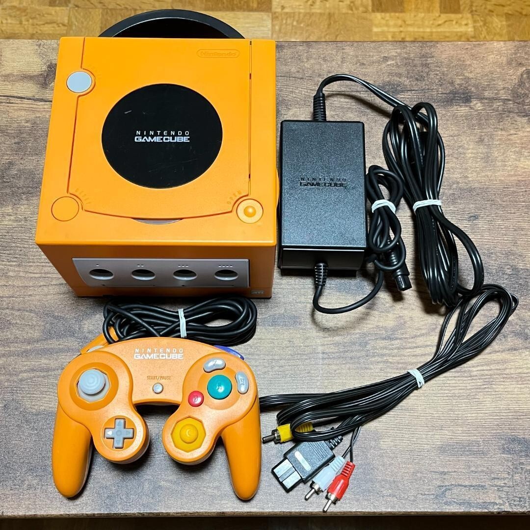 Nintendo Gamecube Spice Orange Console W/Controller, AC adapter, AV Cable
