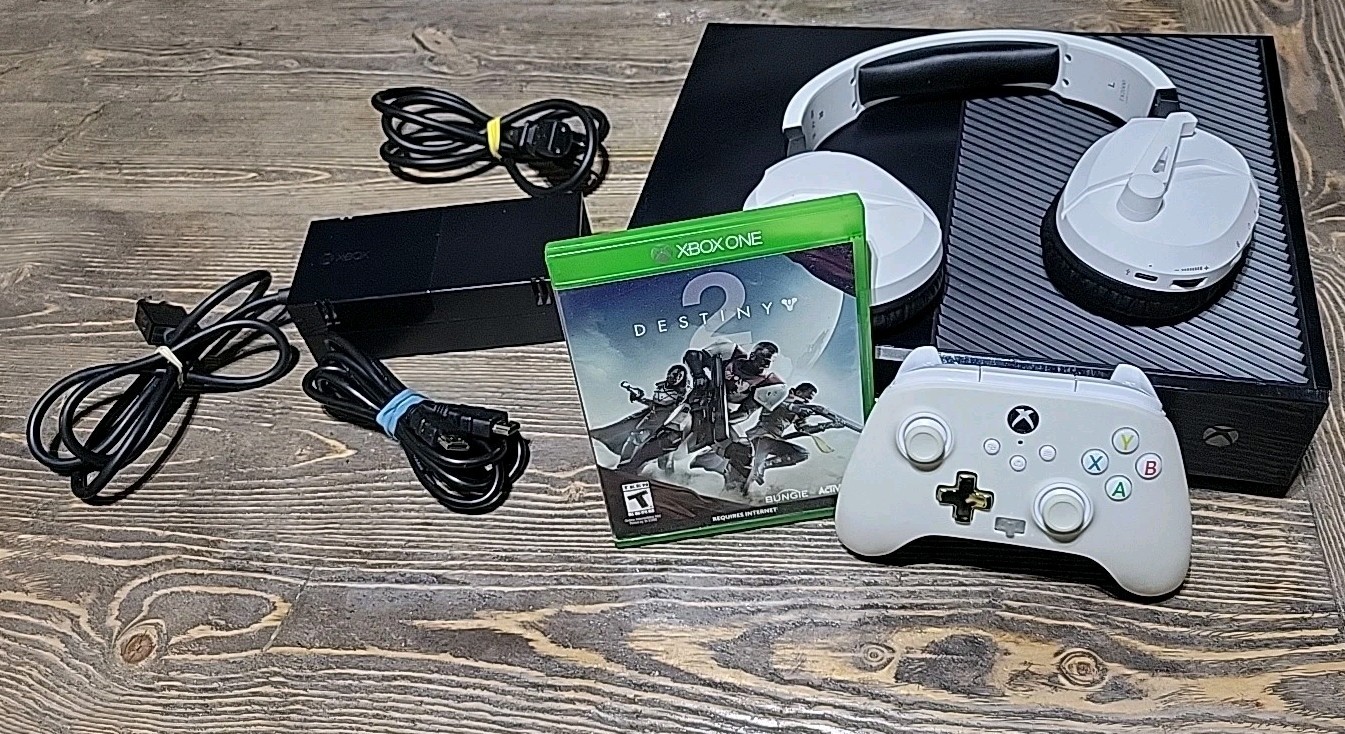 Xbox One 500GB Bundle with Destiny 2 Controller Power HDMI Headset Tested/Reset