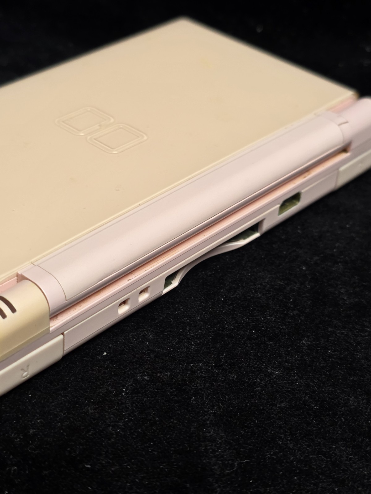 Nintendo DS Lite Noble Pink- Japanese Version- *READ DISCRIPTION*
