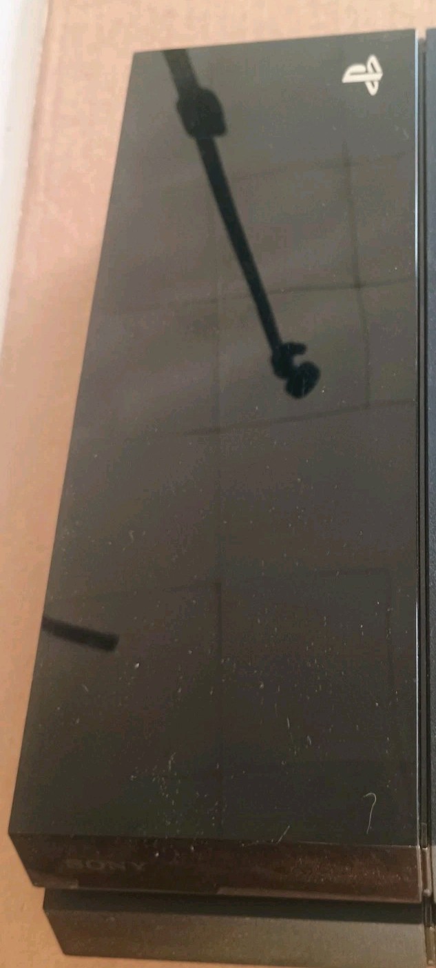 PS4 Console (500GB) with Controller