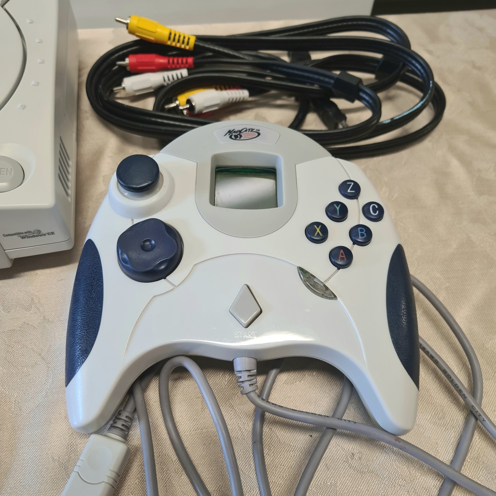 Sega Dreamcast Console System Bundle HKT-3020 w/ Controller & Cords