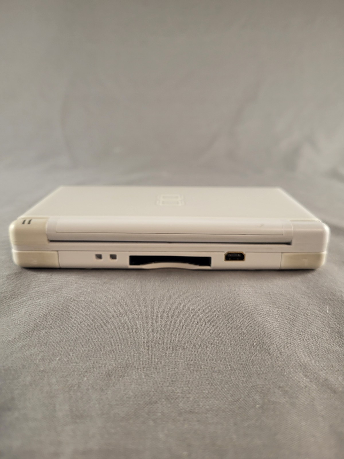 Nintendo DS Lite Handheld System – Polar White – USG-001 – Charger – Tested!