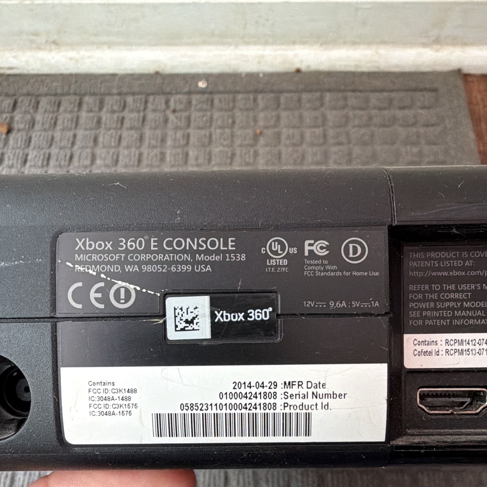 Microsoft Xbox 360 E Black Home Console Wi-Fi HDMI MPN 1538 2014