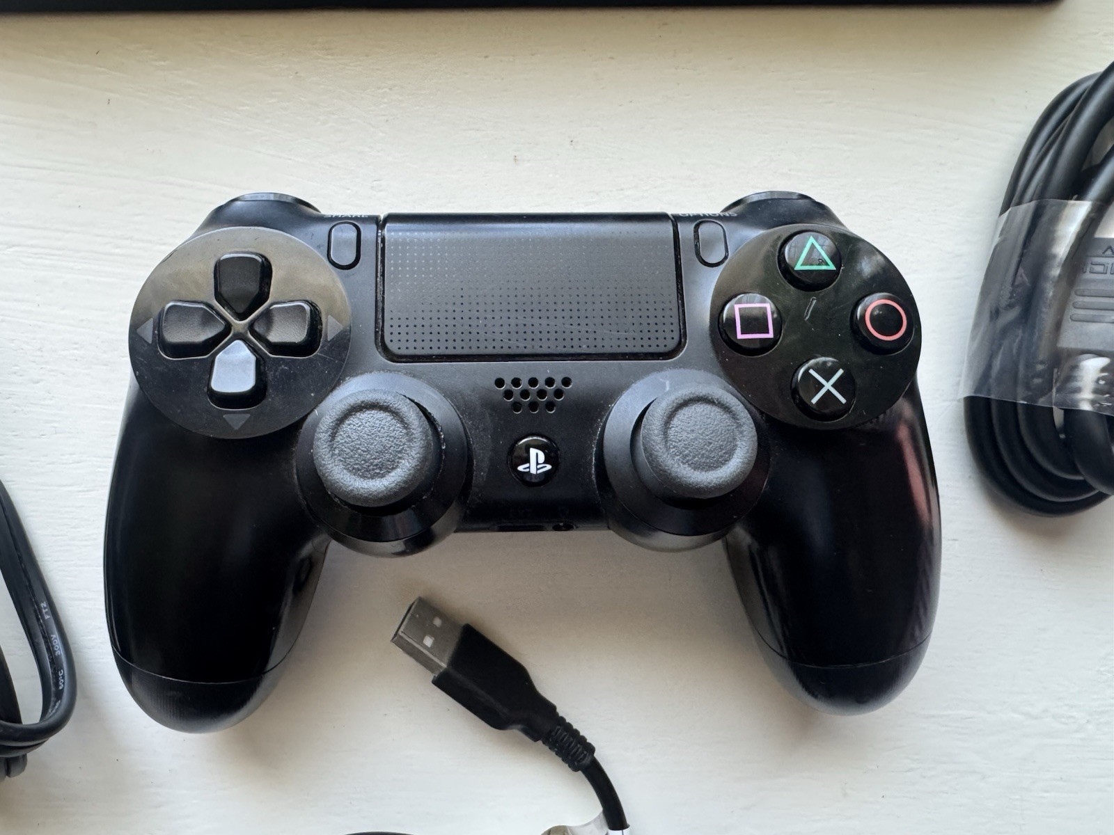 Sony PlayStation 4 Slim 1TB PS4 Console 2215B ***READ*** Firmware 11.02