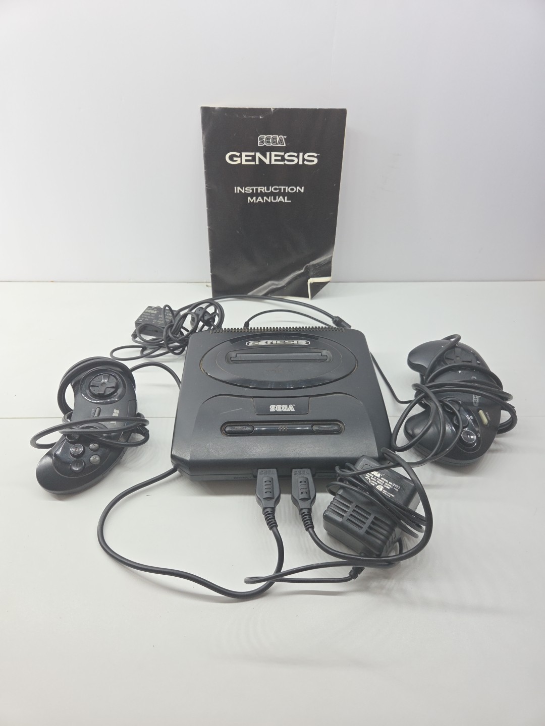 Sega MK-1631 Genesis 1 Console Complete System. All Original – Box Included