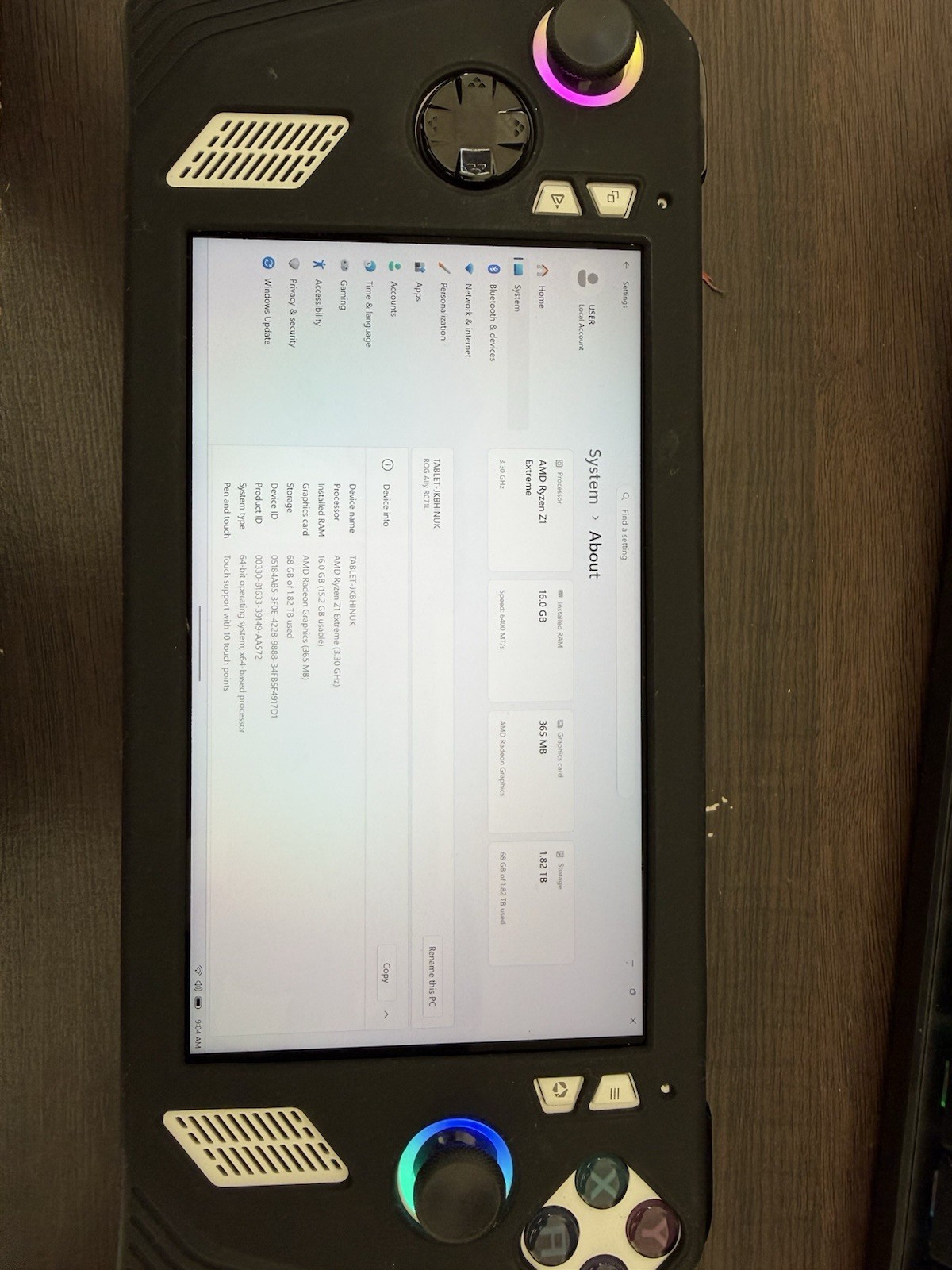 ROG Ally Z1 Extreme 2TB Hard Drive with Accessories
