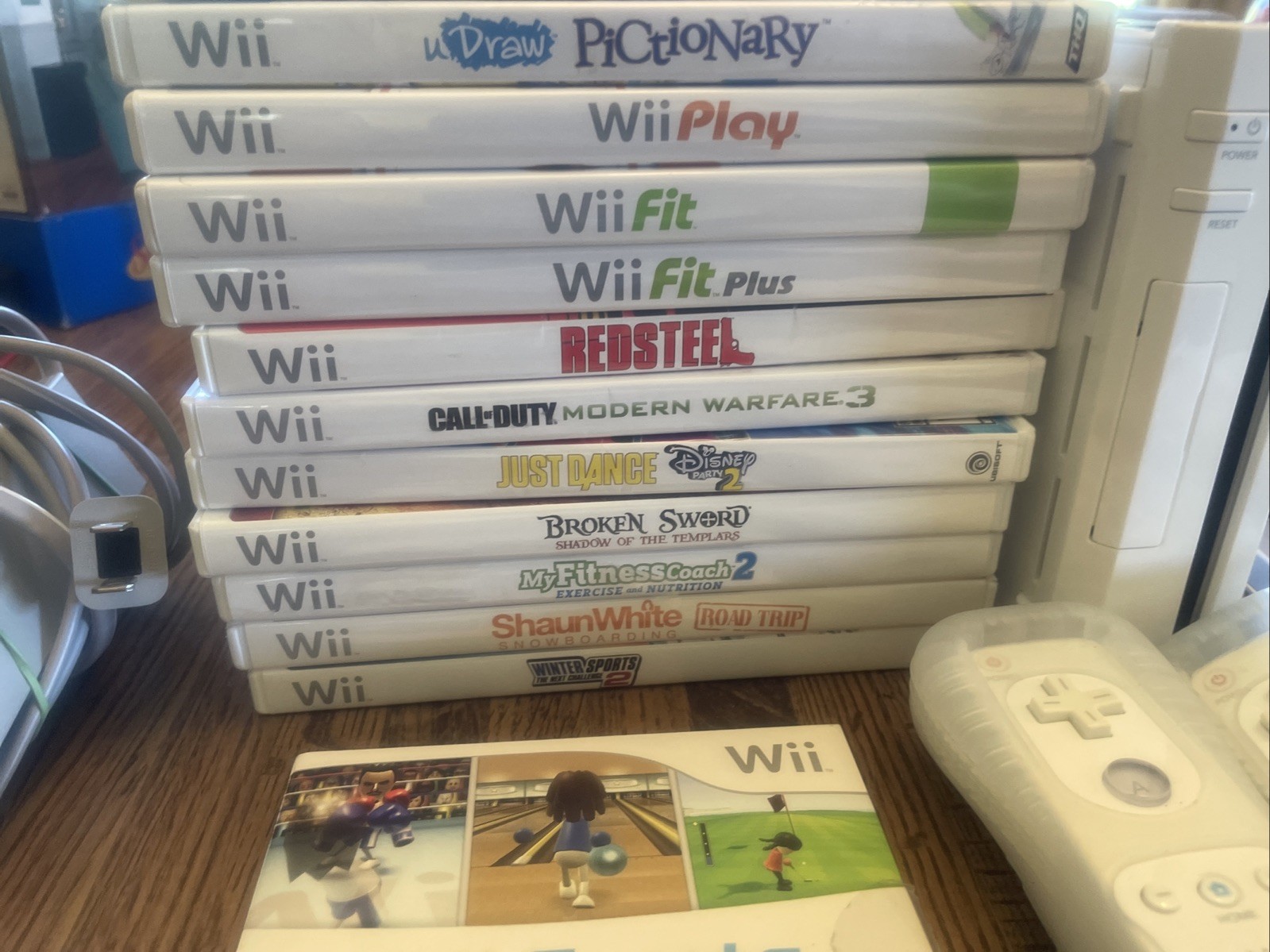 Nintendo Wii Console with Wii Sports – Multiple Controllers And Games. Tested!