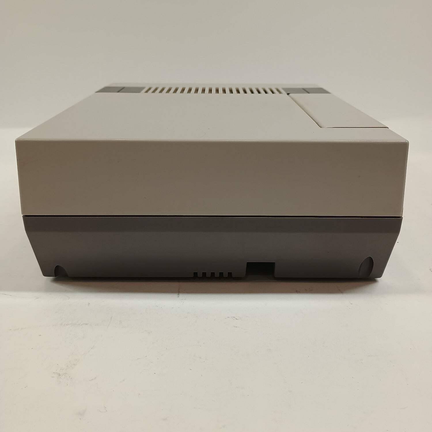 Nintendo Entertainment System NES Console Gaming System NES-001 Gray With Extras