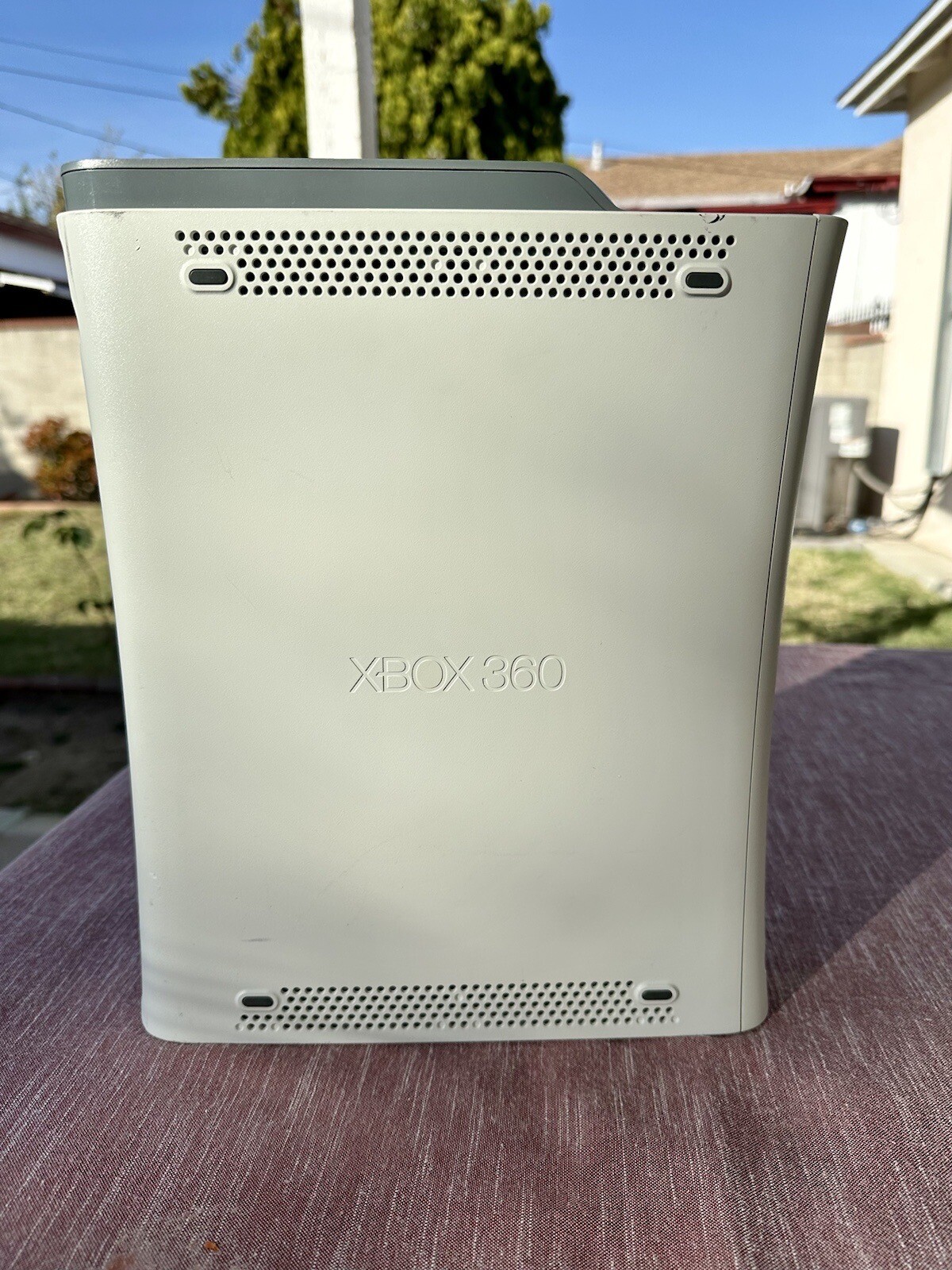Microsoft Xbox 360 HDMI Pro System Bundle 60GB White Console – With Halo CE