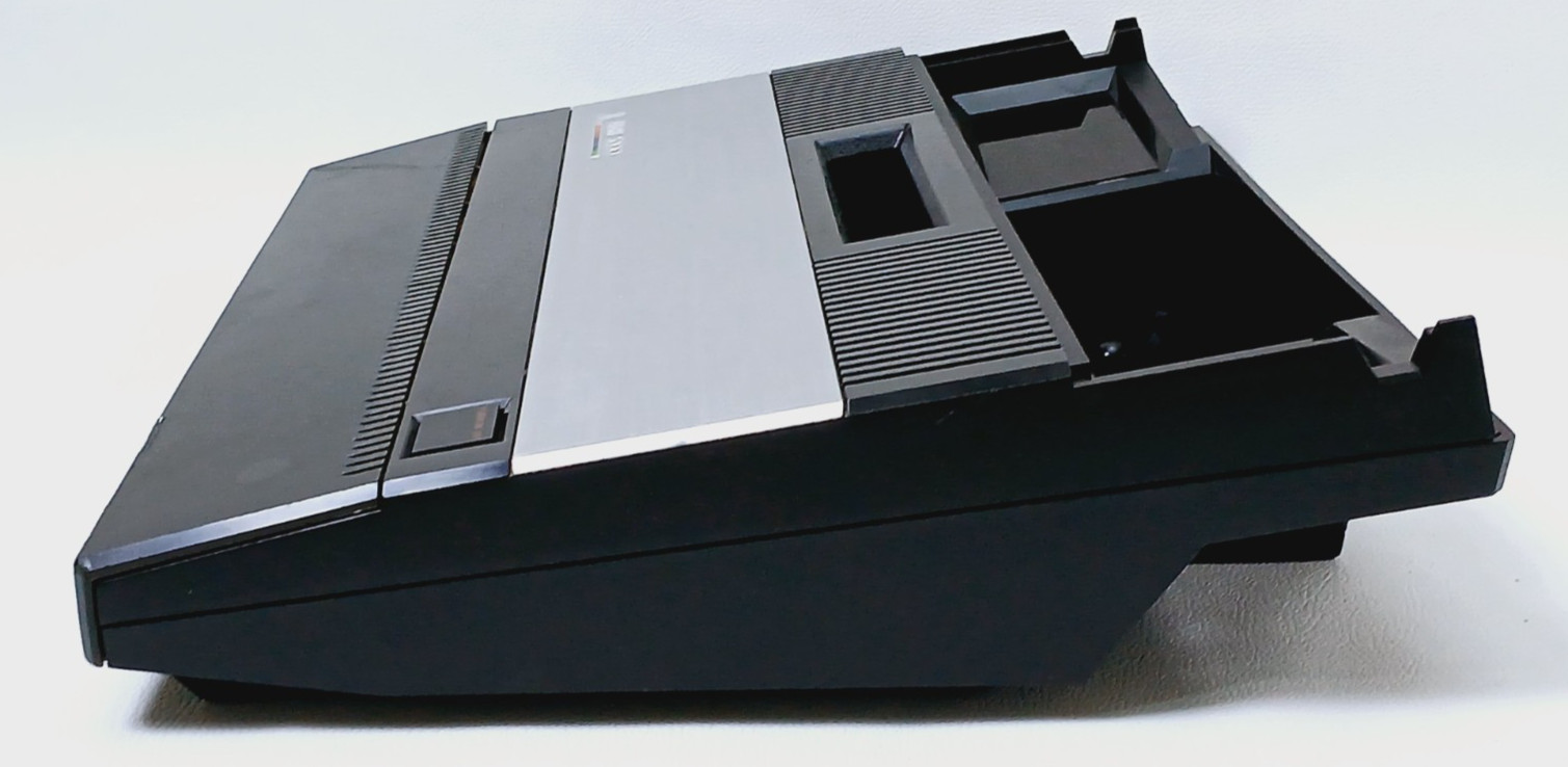 Vintage Atari 5200 Video Game Console – For parts only sold as is