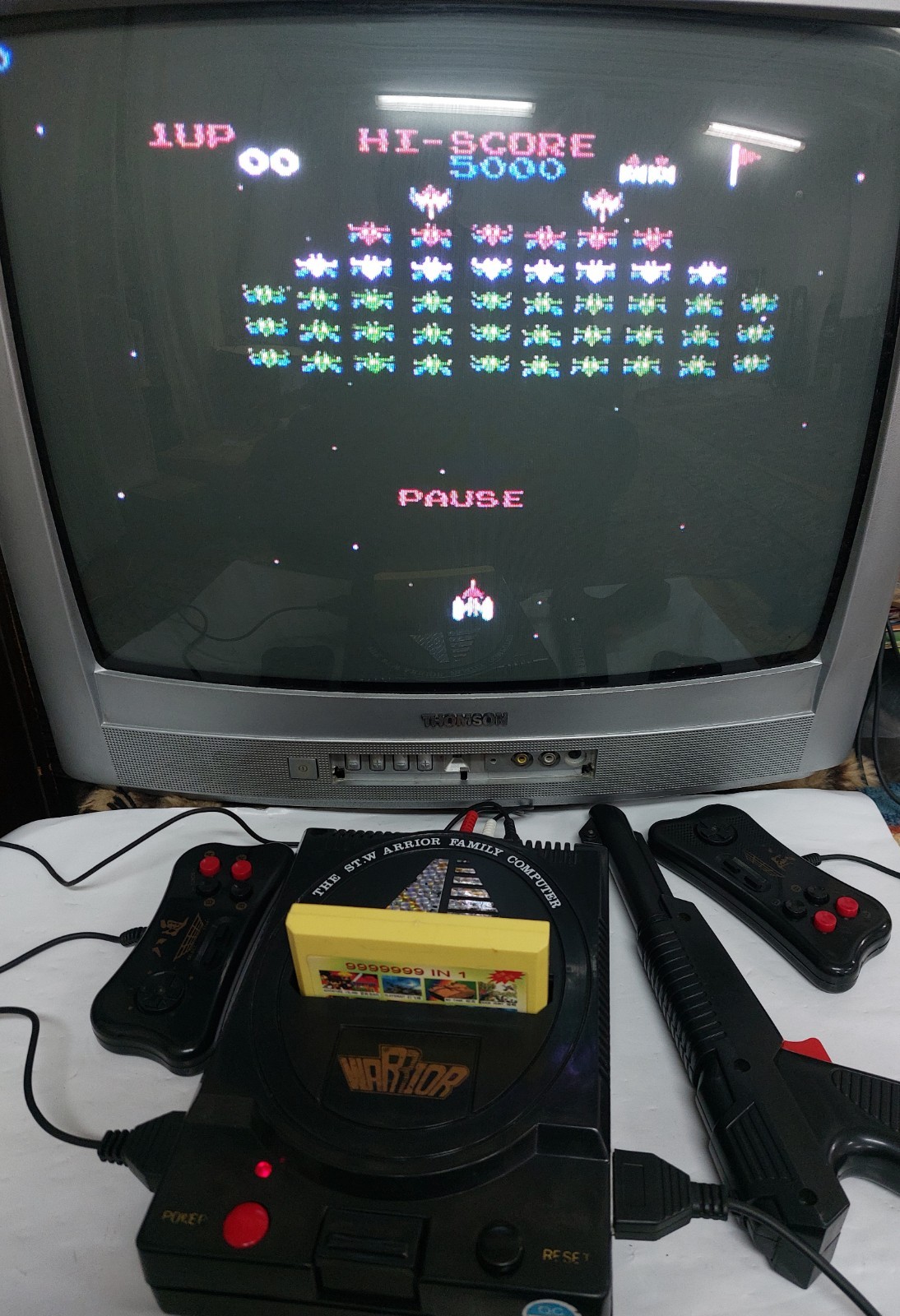BT Saint Warrior video game console from 90’s good condition dendy famiclone nes