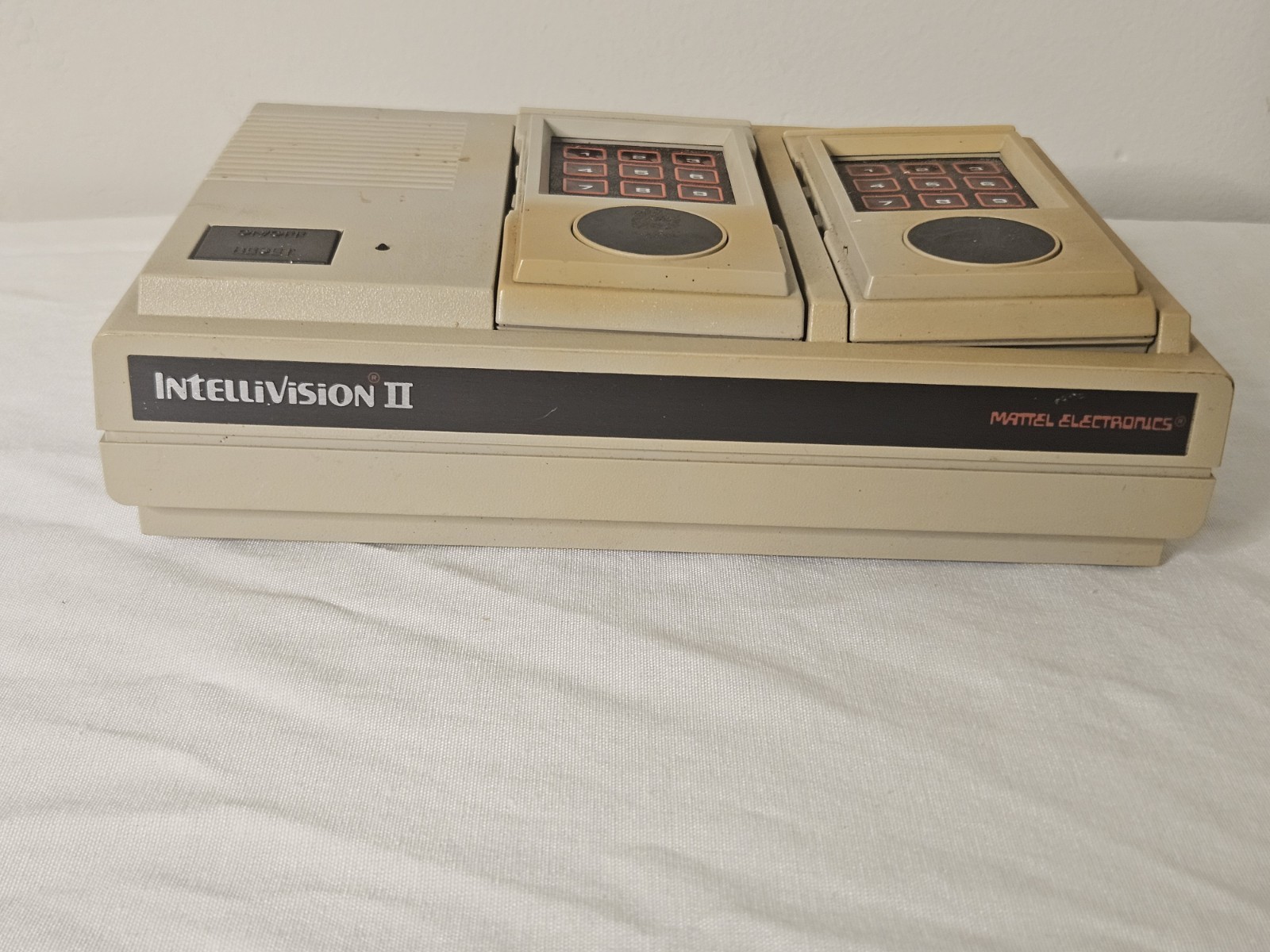Mattel Electronics Intellivision II Video Game Console 5872 – UNTESTED